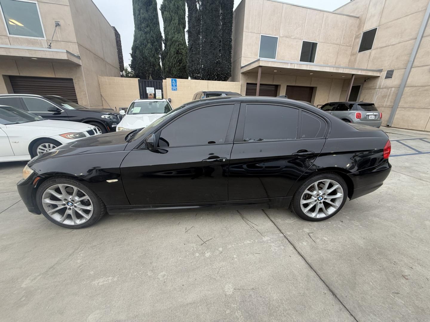 2011 Black /Black BMW 3-Series 328i Sedan 4D (WBAPH5G51BN) with an 6-Cyl, SULEV, 3.0L engine, Automatic, 6-Spd w/Overdrive transmission, located at 30 S. Berkeley Avenue, Pasadena, CA, 91107, (626) 248-7567, 34.145447, -118.109398 - 2011 BMW 328i Sedan – Pasadena Buy Here Pay Here | In-House Financing & Guaranteed Approval List Price: $6,795 | Dealer Document Fee: +$85.00 | Electronic Filing Fee: +$35.00 | Crown City Motors Price: $6,915 Drive today with bad credit, no credit, repossession, or bankruptcy at Crown City Mot- Photo#1