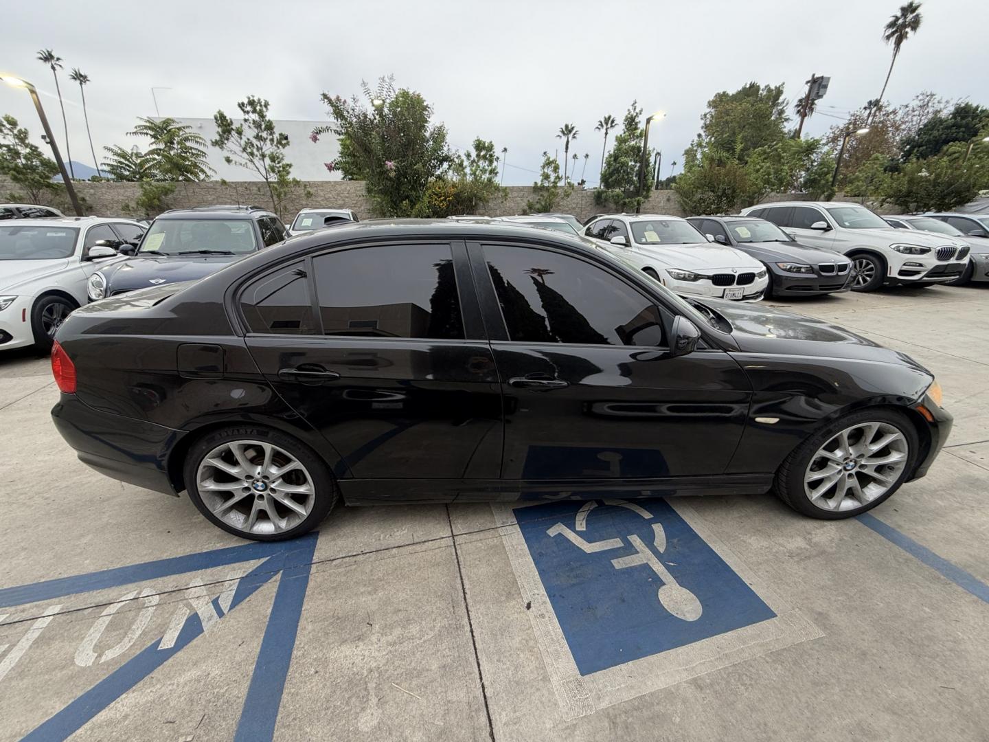 2011 Black /Black BMW 3-Series 328i Sedan 4D (WBAPH5G51BN) with an 6-Cyl, SULEV, 3.0L engine, Automatic, 6-Spd w/Overdrive transmission, located at 30 S. Berkeley Avenue, Pasadena, CA, 91107, (626) 248-7567, 34.145447, -118.109398 - 2011 BMW 328i Sedan – Pasadena Buy Here Pay Here | In-House Financing & Guaranteed Approval List Price: $6,795 | Dealer Document Fee: +$85.00 | Electronic Filing Fee: +$35.00 | Crown City Motors Price: $6,915 Drive today with bad credit, no credit, repossession, or bankruptcy at Crown City Mot- Photo#4