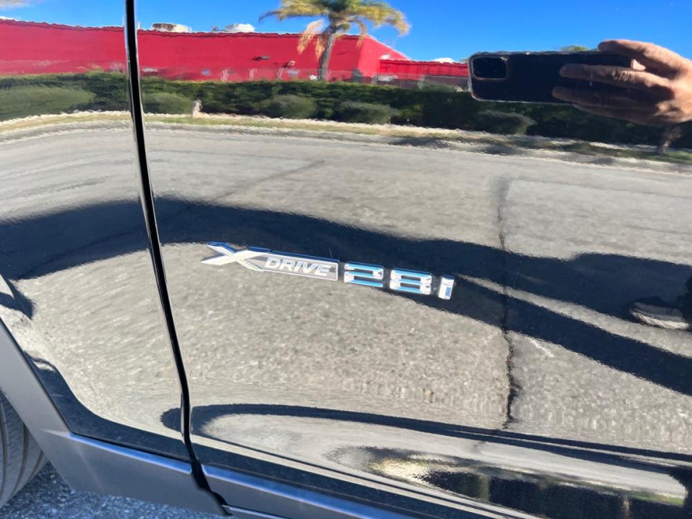 2013 BMW X3 xDrive28i (5UXWX9C56D0) with an 3.0L L6 DOHC 24V engine, 8-Speed Automatic transmission, located at 30 S. Berkeley Avenue, Pasadena, CA, 91107, (626) 248-7567, 34.145447, -118.109398 - Photo #26