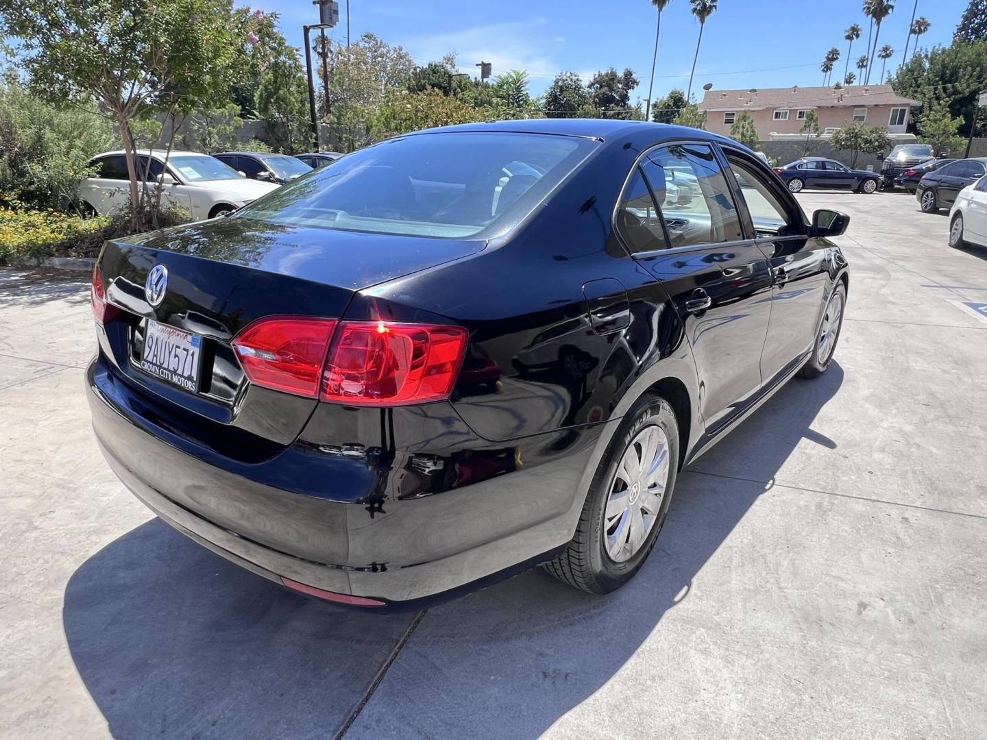 2013 Black /Black Volkswagen Jetta S (3VW2K7AJXDM) with an 2.0L L4 DOHC 20V engine, Automatic transmission, located at 30 S. Berkeley Avenue, Pasadena, CA, 91107, (626) 248-7567, 34.145447, -118.109398 - 2013 Volkswagen Jetta S – Buy Here Pay Here – Easy Financing in Pasadena, CA Looking for a reliable, stylish, and fuel-efficient sedan that won’t break the bank? This 2013 Volkswagen Jetta S is the perfect choice for drivers in Pasadena and the surrounding Los Angeles area who want dependable - Photo#2
