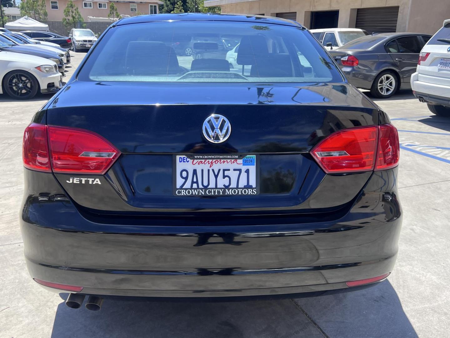 2013 Black /Black Volkswagen Jetta S (3VW2K7AJXDM) with an 2.0L L4 DOHC 20V engine, Automatic transmission, located at 30 S. Berkeley Avenue, Pasadena, CA, 91107, (626) 248-7567, 34.145447, -118.109398 - 2013 Volkswagen Jetta S – Buy Here Pay Here – Easy Financing in Pasadena, CA Looking for a reliable, stylish, and fuel-efficient sedan that won’t break the bank? This 2013 Volkswagen Jetta S is the perfect choice for drivers in Pasadena and the surrounding Los Angeles area who want dependable - Photo#3