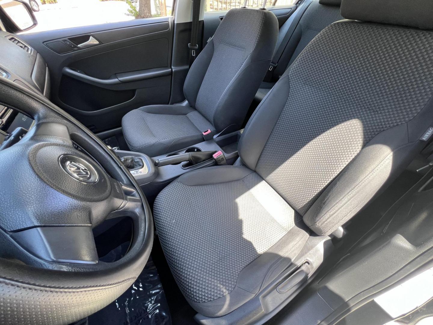 2013 Black /Black Volkswagen Jetta S (3VW2K7AJXDM) with an 2.0L L4 DOHC 20V engine, Automatic transmission, located at 30 S. Berkeley Avenue, Pasadena, CA, 91107, (626) 248-7567, 34.145447, -118.109398 - 2013 Volkswagen Jetta S – Buy Here Pay Here – Easy Financing in Pasadena, CA Looking for a reliable, stylish, and fuel-efficient sedan that won’t break the bank? This 2013 Volkswagen Jetta S is the perfect choice for drivers in Pasadena and the surrounding Los Angeles area who want dependable - Photo#11