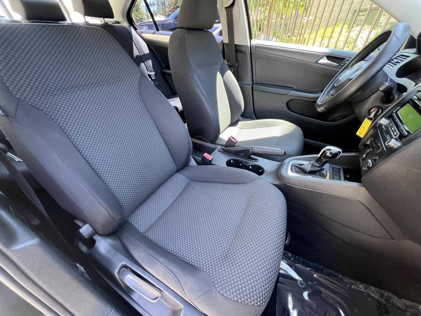 2013 Black /Black Volkswagen Jetta S (3VW2K7AJXDM) with an 2.0L L4 DOHC 20V engine, Automatic transmission, located at 30 S. Berkeley Avenue, Pasadena, CA, 91107, (626) 248-7567, 34.145447, -118.109398 - 2013 Volkswagen Jetta S – Buy Here Pay Here – Easy Financing in Pasadena, CA Looking for a reliable, stylish, and fuel-efficient sedan that won’t break the bank? This 2013 Volkswagen Jetta S is the perfect choice for drivers in Pasadena and the surrounding Los Angeles area who want dependable - Photo#13