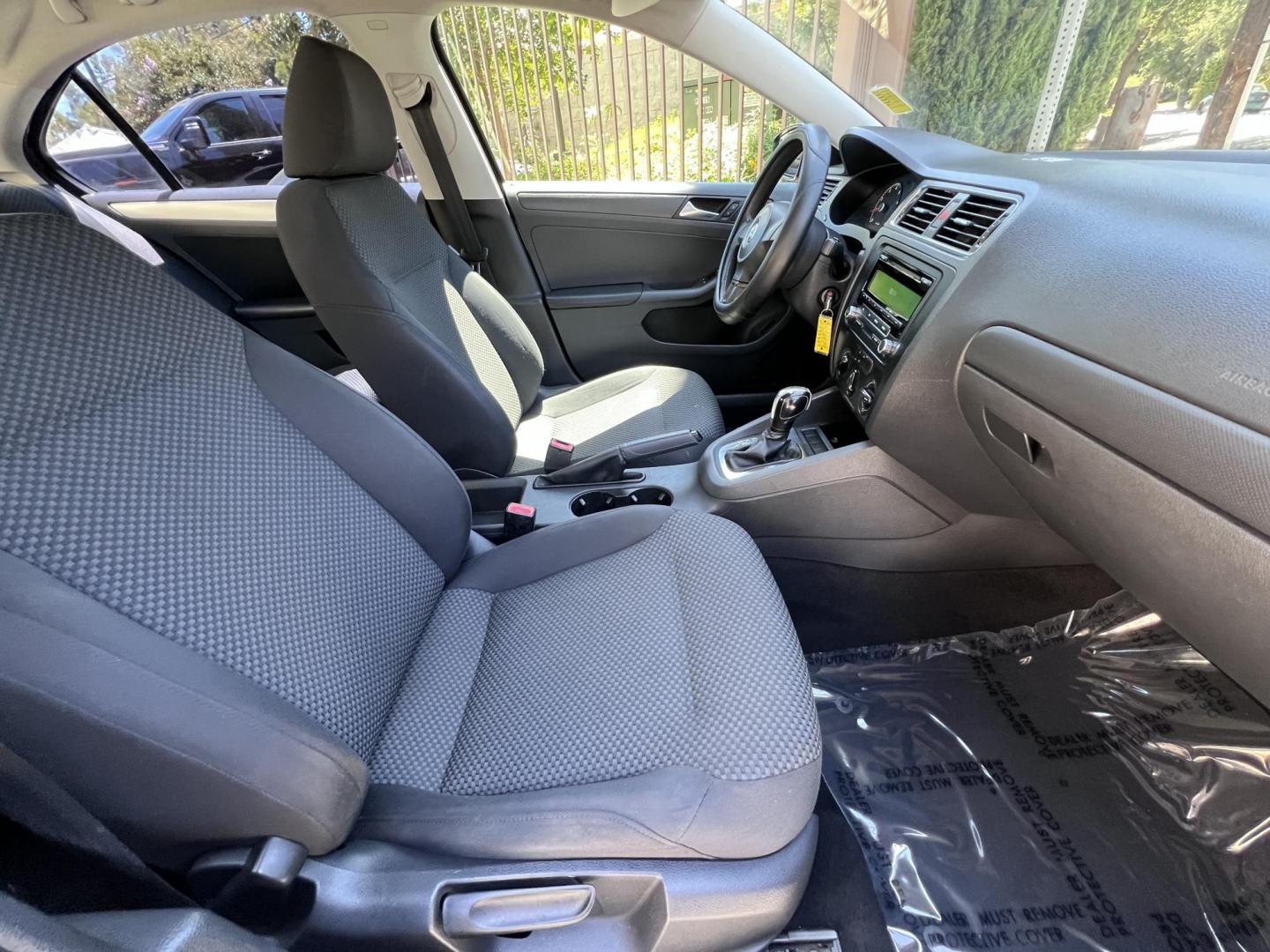 2013 Black /Black Volkswagen Jetta S (3VW2K7AJXDM) with an 2.0L L4 DOHC 20V engine, Automatic transmission, located at 30 S. Berkeley Avenue, Pasadena, CA, 91107, (626) 248-7567, 34.145447, -118.109398 - 2013 Volkswagen Jetta S – Buy Here Pay Here – Easy Financing in Pasadena, CA Looking for a reliable, stylish, and fuel-efficient sedan that won’t break the bank? This 2013 Volkswagen Jetta S is the perfect choice for drivers in Pasadena and the surrounding Los Angeles area who want dependable - Photo#14