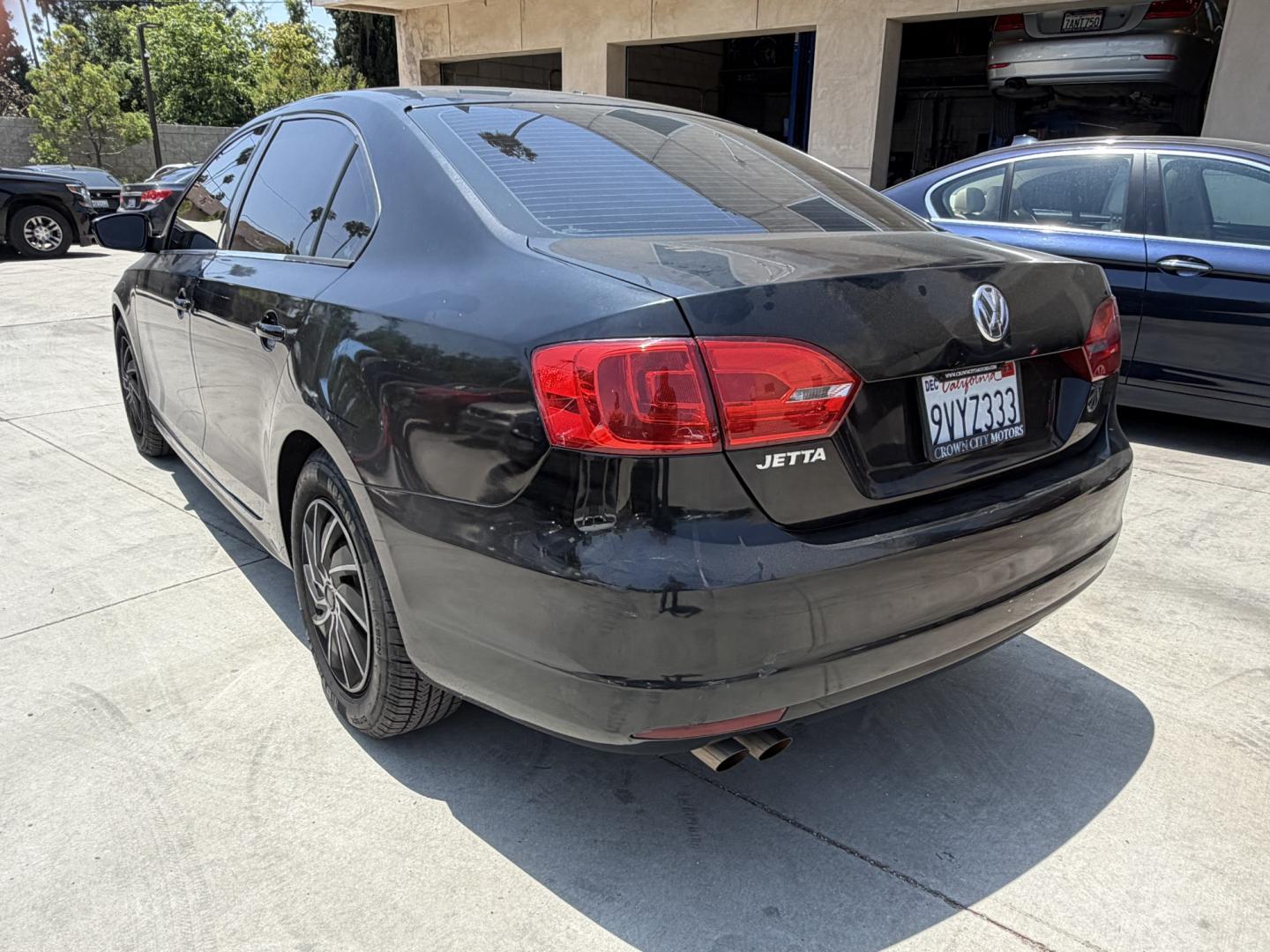 2013 Black /Black Volkswagen Jetta S (3VW2K7AJXDM) with an 2.0L L4 DOHC 20V engine, Automatic transmission, located at 30 S. Berkeley Avenue, Pasadena, CA, 91107, (626) 248-7567, 34.145447, -118.109398 - 2013 Volkswagen Jetta S – Buy Here Pay Here – Easy Financing in Pasadena, CA Looking for a reliable, stylish, and fuel-efficient sedan that won’t break the bank? This 2013 Volkswagen Jetta S is the perfect choice for drivers in Pasadena and the surrounding Los Angeles area who want dependable - Photo#2