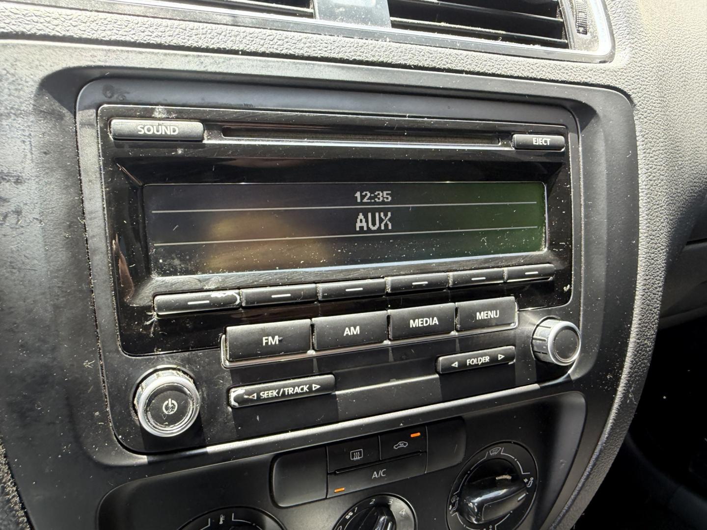 2013 Black /Black Volkswagen Jetta S (3VW2K7AJXDM) with an 2.0L L4 DOHC 20V engine, Automatic transmission, located at 30 S. Berkeley Avenue, Pasadena, CA, 91107, (626) 248-7567, 34.145447, -118.109398 - 2013 Volkswagen Jetta S – Buy Here Pay Here – Easy Financing in Pasadena, CA Looking for a reliable, stylish, and fuel-efficient sedan that won’t break the bank? This 2013 Volkswagen Jetta S is the perfect choice for drivers in Pasadena and the surrounding Los Angeles area who want dependable - Photo#9