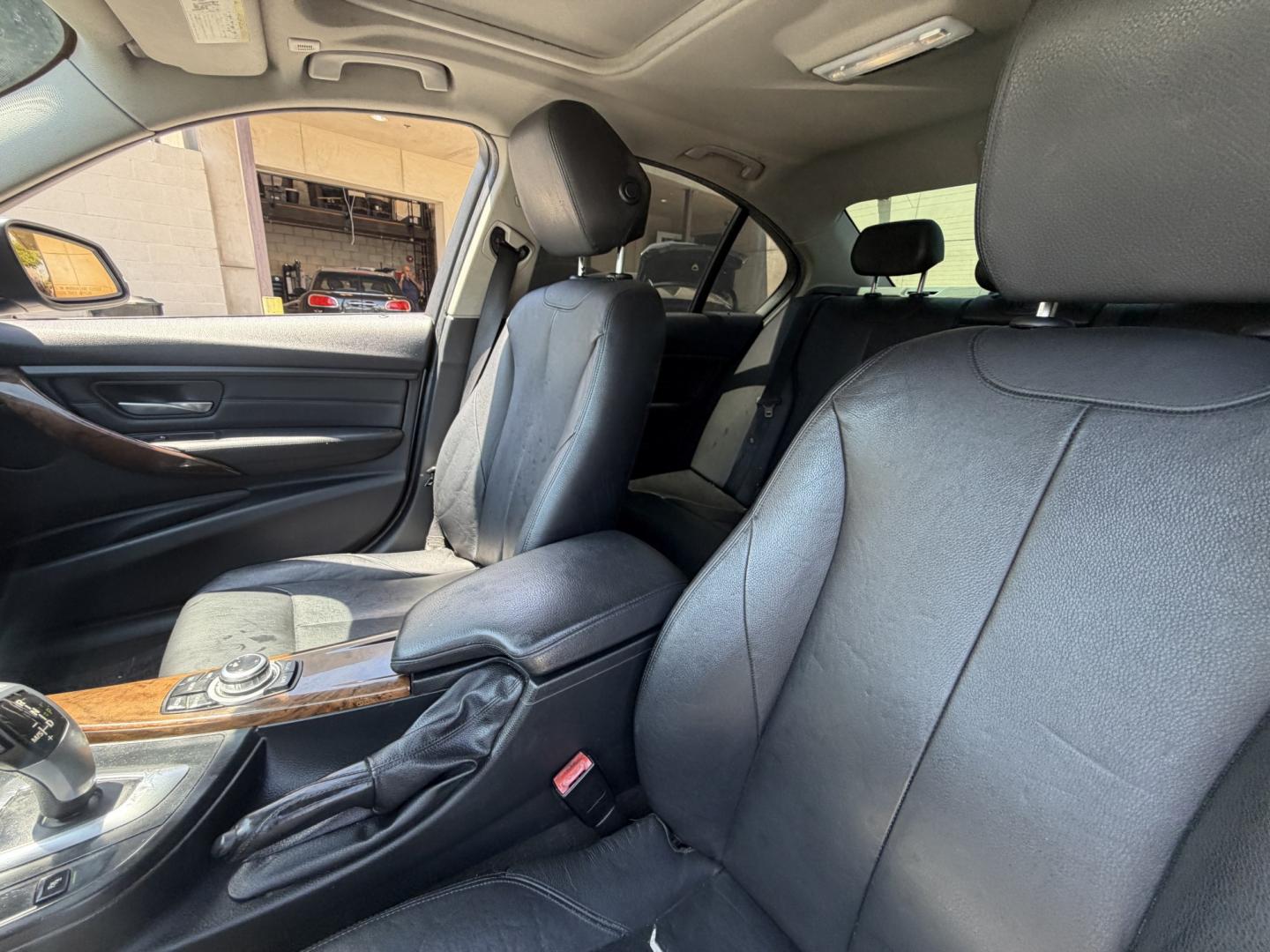 2013 BLUE /black leather BMW 3-Series 328i Sedan (WBA3A5C58DF) with an 2.0L L4 DOHC 16V engine, 8-Speed Automatic transmission, located at 30 S. Berkeley Avenue, Pasadena, CA, 91107, (626) 248-7567, 34.145447, -118.109398 - Looking for a luxurious and high-performing car that comes loaded with all the latest features? Look no further than the 2013 BMW 3-Series 328i Sedan, available at Crown City Motors. This stunning sedan is not only a head-turner on the road, but it also comes with all the latest features that you co - Photo#17