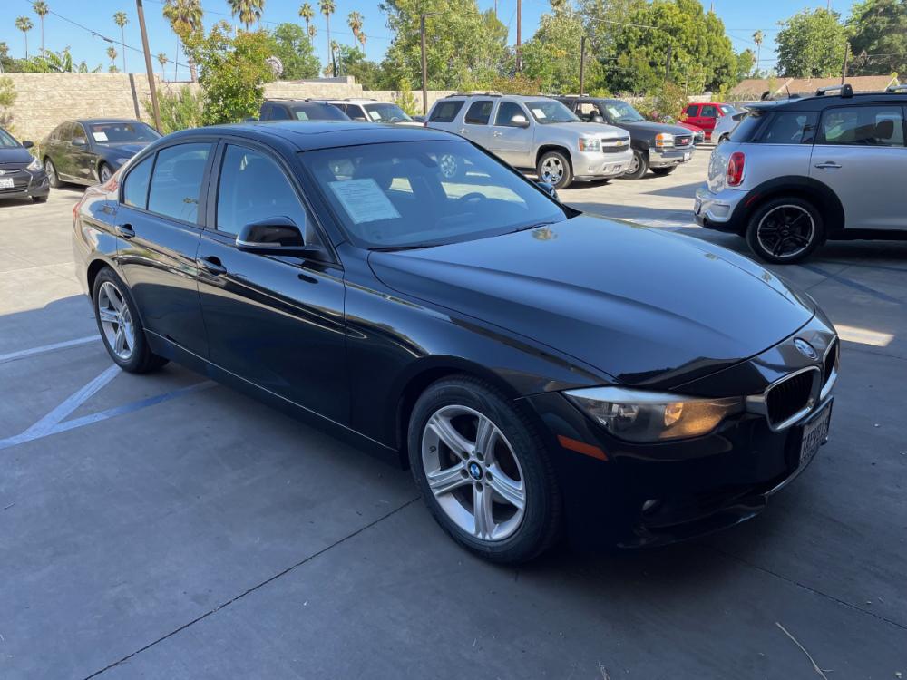 2013 Jet Black /BLACK BMW 3-Series 328i Sedan - SULEV (WBA3C1G57DN) with an 2.0L L4 DOHC 16V engine, Automatic transmission, located at 30 S. Berkeley Avenue, Pasadena, CA, 91107, (626) 248-7567, 34.145447, -118.109398 - New tires! Leather Seats! Low Miles! This 2013 BMW 3-Series sedan looks and drives well! Bad credit? We can help! We are the bank. All our cars are thoroughly inspected and reconditioned by our technicians. FREE CARFAX report. Stop by or call to speak with our friendly staff. Whether you have bad c - Photo #2