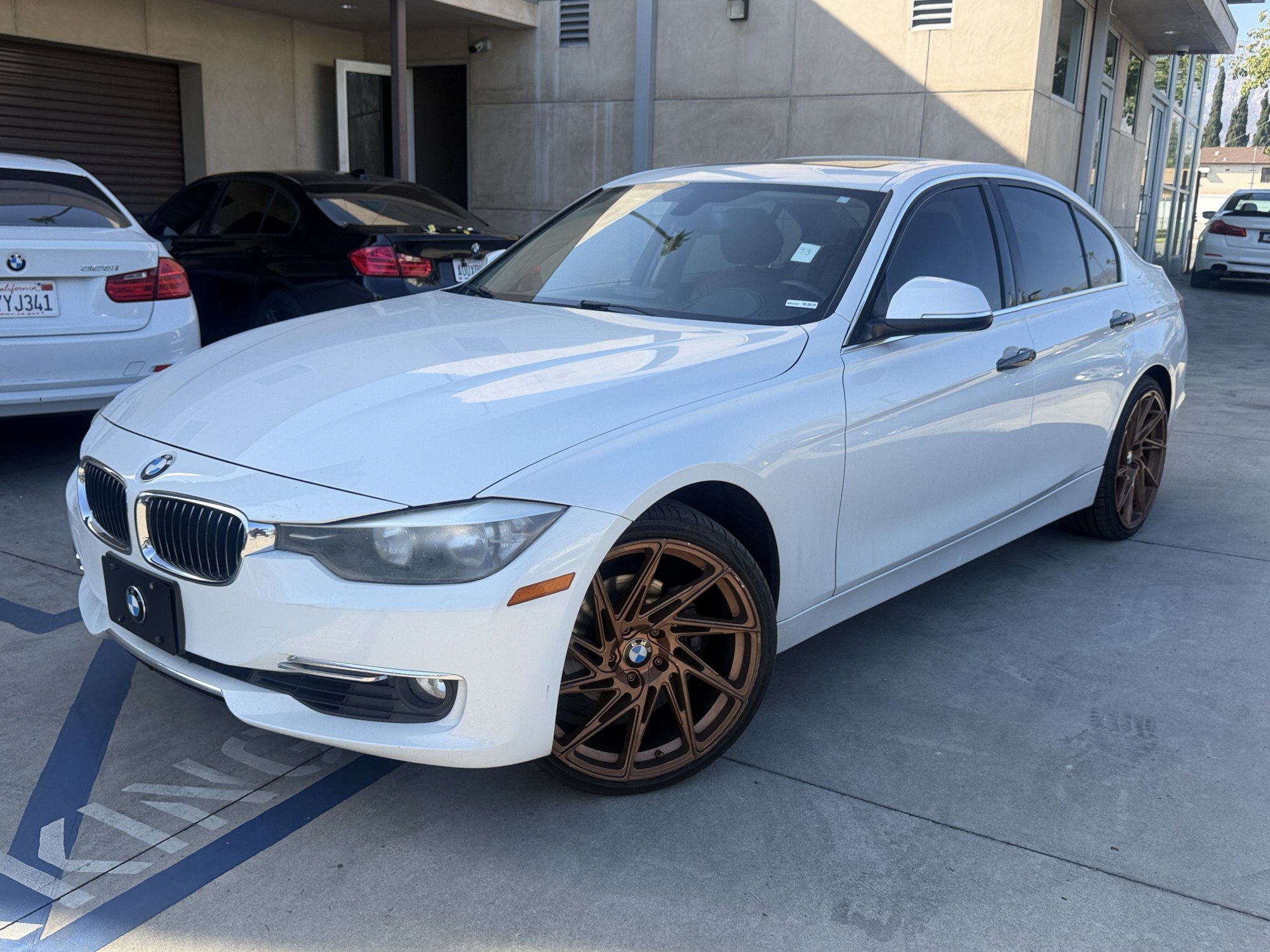 photo of 2013 BMW 3-Series 328i Sedan
