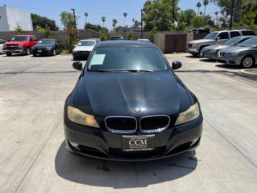 2011 /BLACK BMW 3-Series 328i SA SULEV (WBAPH5G56BN) with an 3.0L L6 DOHC 24V engine, Automatic w/Steptronic transmission, located at 30 S. Berkeley Avenue, Pasadena, CA, 91107, (626) 248-7567, 34.145447, -118.109398 - Photo #6