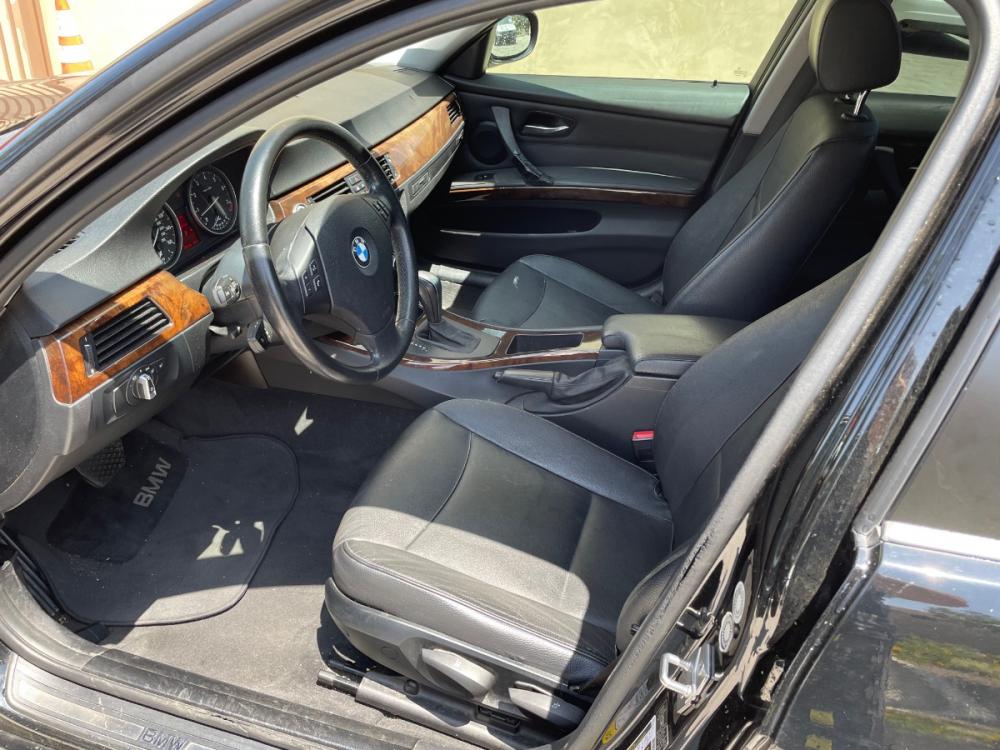2011 /BLACK BMW 3-Series 328i SA SULEV (WBAPH5G56BN) with an 3.0L L6 DOHC 24V engine, Automatic w/Steptronic transmission, located at 30 S. Berkeley Avenue, Pasadena, CA, 91107, (626) 248-7567, 34.145447, -118.109398 - New Tires! Leather interior! looks and drives good! Bad credit? We can help! We are the bank. All our cars are thoroughly inspected and reconditioned by our technicians. FREE CARFAX report. Stop by or call to speak with our friendly staff. Whether you have bad credit, no credit, bankruptcy, or repo - Photo #8