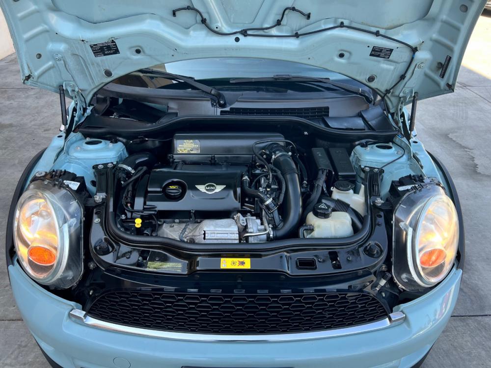 2013 /Black Mini Cooper S (WMWSV3C53DT) with an 1.6L L4 DOHC 16V TURBO engine, Automatic transmission, located at 30 S. Berkeley Avenue, Pasadena, CA, 91107, (626) 248-7567, 34.145447, -118.109398 - Photo #5