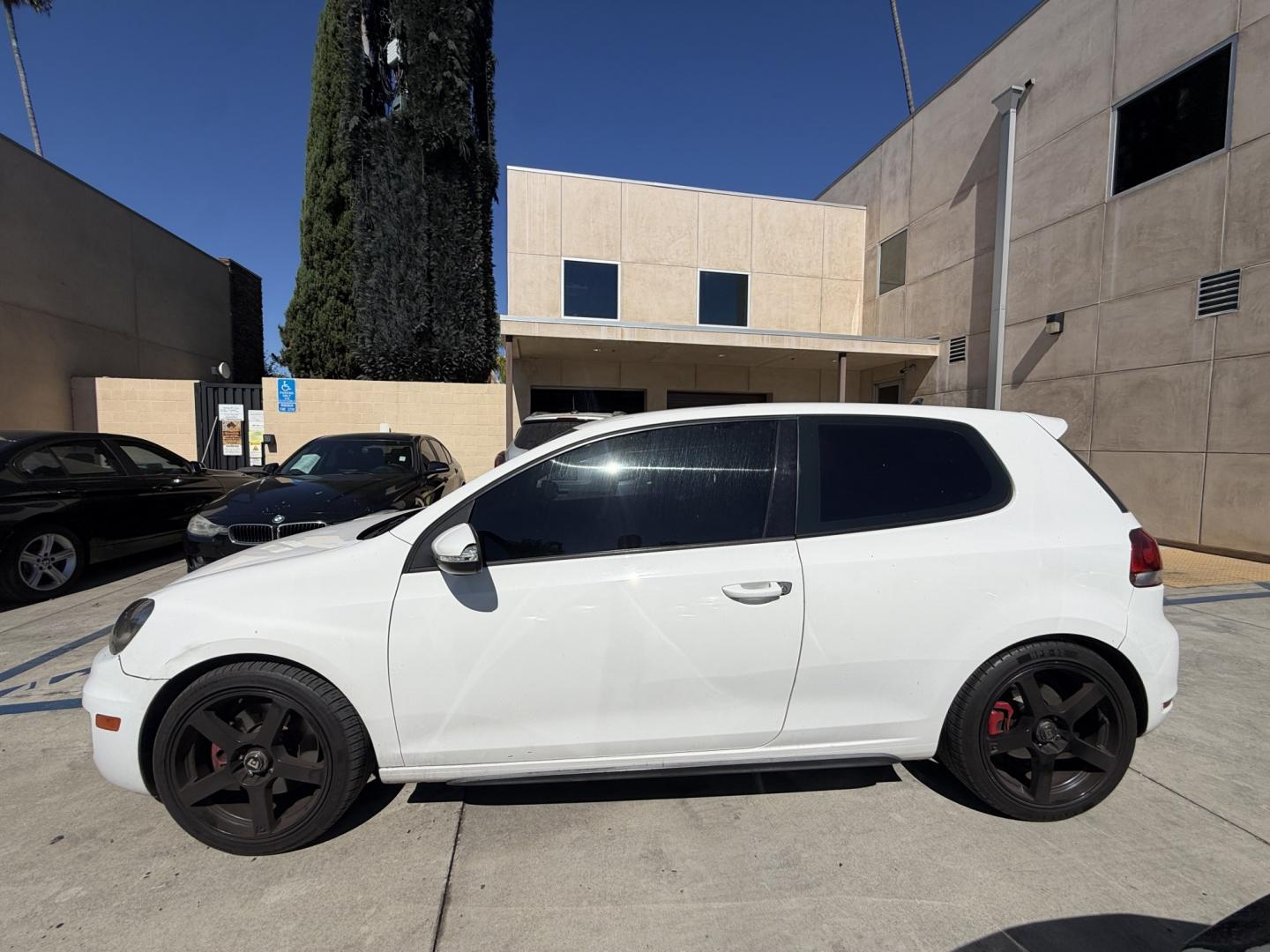 2010 White /Black Volkswagen GTI 2.0T Coupe PZEV (WVWFD7AJ9AW) with an 2.0L L4 DOHC 16V TURBO engine, Automatic transmission, located at 30 S. Berkeley Avenue, Pasadena, CA, 91107, (626) 248-7567, 34.145447, -118.109398 - Decoding VIN WVWFD7AJ9AW167549: Vehicle: 2010 Volkswagen Jetta SportWagen (2.5L 5-Cylinder) Country of Origin: Built in Germany (WVW manufacturer code) Body Style: 4-Door Station Wagon / SportWagen This is a great unit for your lot. European wagons like this 2.5L Jetta SportWagen hit tha- Photo#1