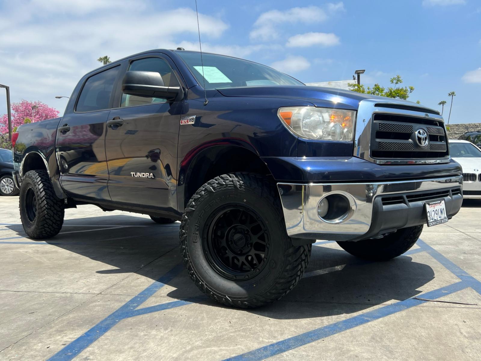 2013 BLUE Toyota Tundra Tundra-Grade CrewMax 5.7L 2WD (5TFEY5F13DX) with an 5.7L V8 DOHC 32V engine, 6-Speed Automatic Overdrive transmission, located at 30 S. Berkeley Avenue, Pasadena, CA, 91107, (626) 248-7567, 34.145447, -118.109398 - Crew cab! Full power! Short bed! This 2013 Toyota Tundra Tundra-Grade CrewMax 5.7L 2WD looks and drives well. - Photo #3