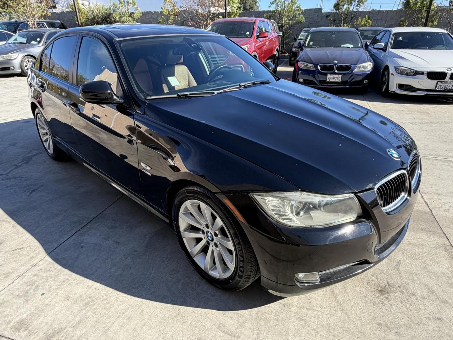 2011 BLACK /Peanut Interior BMW 3-Series 328i xDrive SA (WBAPK5G56BN) with an 3.0L L6 DOHC 24V engine, automatic transmission, located at 30 S. Berkeley Avenue, Pasadena, CA, 91107, (626) 248-7567, 34.145447, -118.109398 - Leather! Moon-roof! Premium Wheels! This 2011 BMW 3-Series 328i xDrive SA looks and drives well. Crown City Motors is a used “Buy Here Pay Here” car dealer in Pasadena CA. “Buy Here Pay Here” financing, means that when you purchase your vehicle from our dealership, that you make the payment - Photo#9
