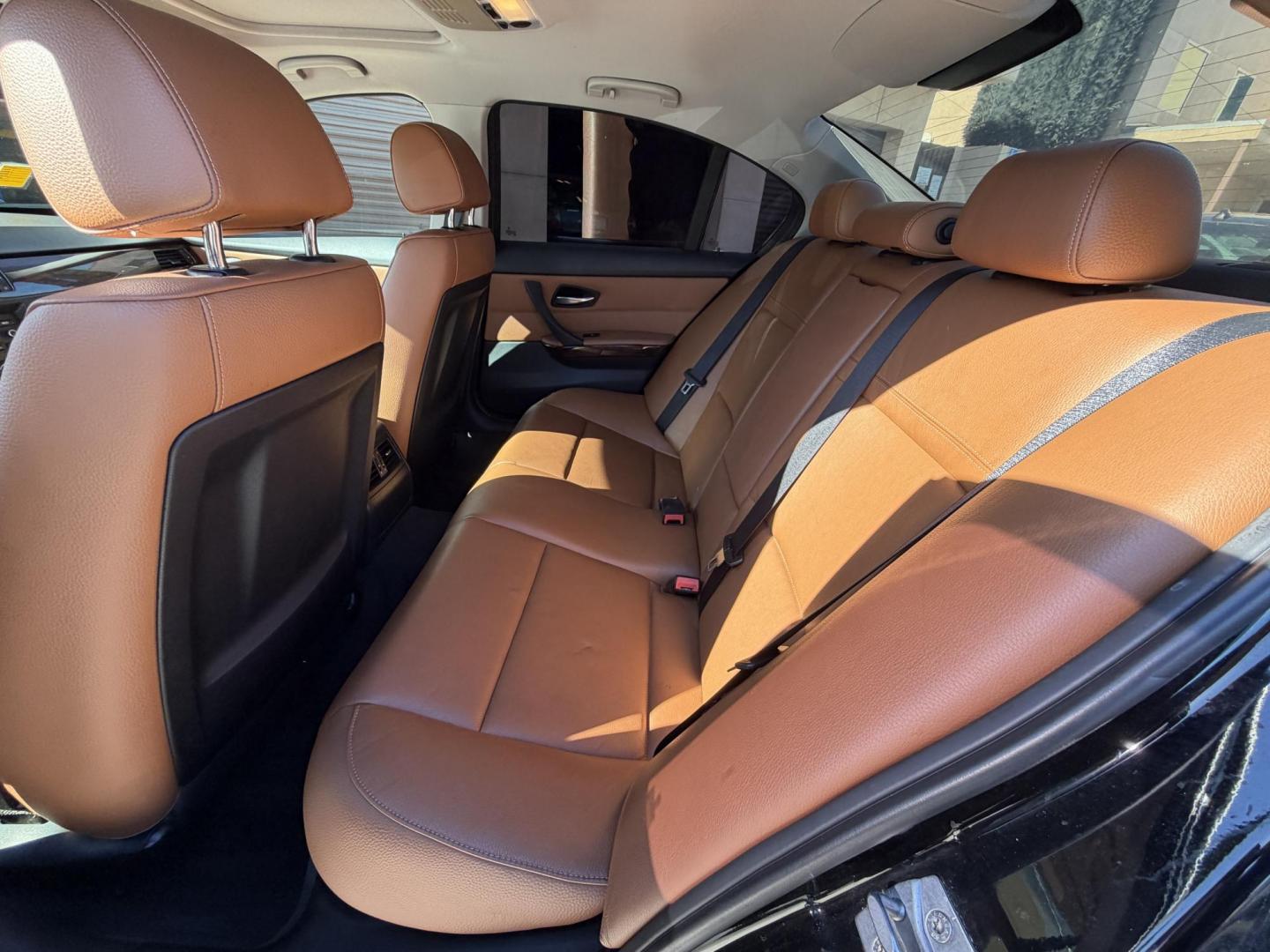 2011 BLACK /Peanut Interior BMW 3-Series 328i xDrive SA (WBAPK5G56BN) with an 3.0L L6 DOHC 24V engine, automatic transmission, located at 30 S. Berkeley Avenue, Pasadena, CA, 91107, (626) 248-7567, 34.145447, -118.109398 - Leather! Moon-roof! Premium Wheels! This 2011 BMW 3-Series 328i xDrive SA looks and drives well. Crown City Motors is a used “Buy Here Pay Here” car dealer in Pasadena CA. “Buy Here Pay Here” financing, means that when you purchase your vehicle from our dealership, that you make the payment - Photo#13