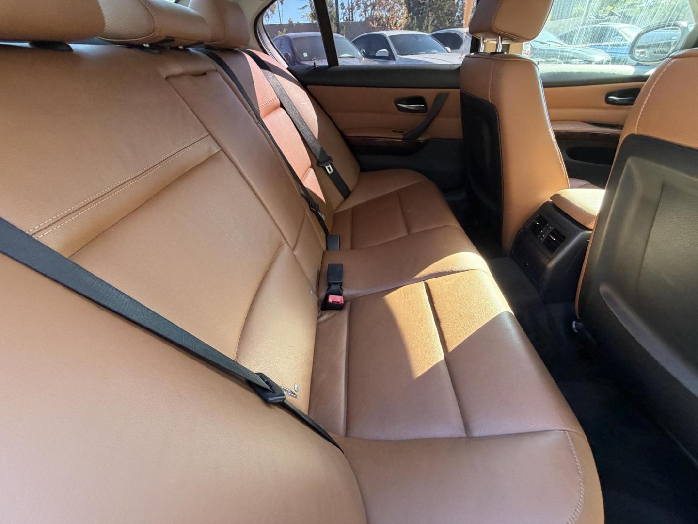 2011 BLACK /Peanut Interior BMW 3-Series 328i xDrive SA (WBAPK5G56BN) with an 3.0L L6 DOHC 24V engine, automatic transmission, located at 30 S. Berkeley Avenue, Pasadena, CA, 91107, (626) 248-7567, 34.145447, -118.109398 - Leather! Moon-roof! Premium Wheels! This 2011 BMW 3-Series 328i xDrive SA looks and drives well. Crown City Motors is a used “Buy Here Pay Here” car dealer in Pasadena CA. “Buy Here Pay Here” financing, means that when you purchase your vehicle from our dealership, that you make the payment - Photo#16