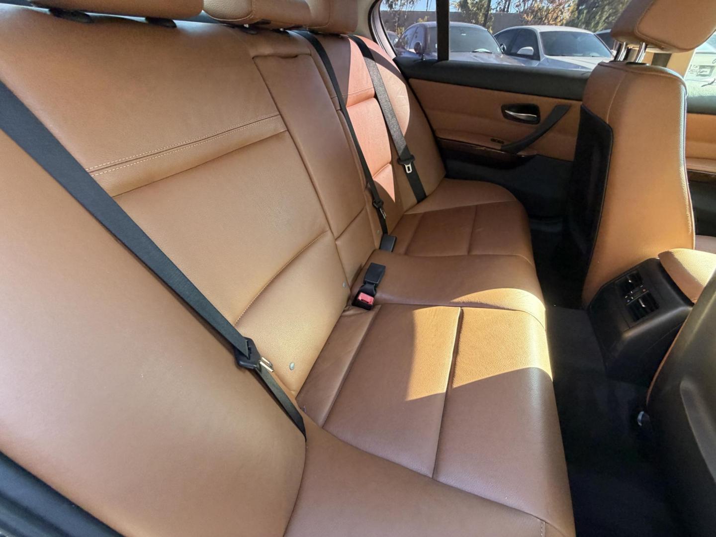 2011 BLACK /Peanut Interior BMW 3-Series 328i xDrive SA (WBAPK5G56BN) with an 3.0L L6 DOHC 24V engine, automatic transmission, located at 30 S. Berkeley Avenue, Pasadena, CA, 91107, (626) 248-7567, 34.145447, -118.109398 - Leather! Moon-roof! Premium Wheels! This 2011 BMW 3-Series 328i xDrive SA looks and drives well. Crown City Motors is a used “Buy Here Pay Here” car dealer in Pasadena CA. “Buy Here Pay Here” financing, means that when you purchase your vehicle from our dealership, that you make the payment - Photo#19