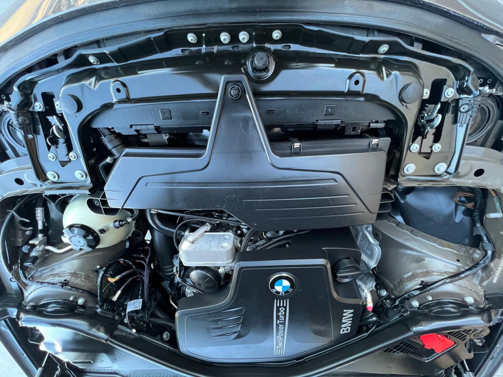 2013 Gray /Beige BMW 3-Series 328i Sedan (WBA3A5C52DF) with an 2.0L L4 DOHC 16V engine, automatic transmission, located at 30 S. Berkeley Avenue, Pasadena, CA, 91107, (626) 248-7567, 34.145447, -118.109398 - Photo #21