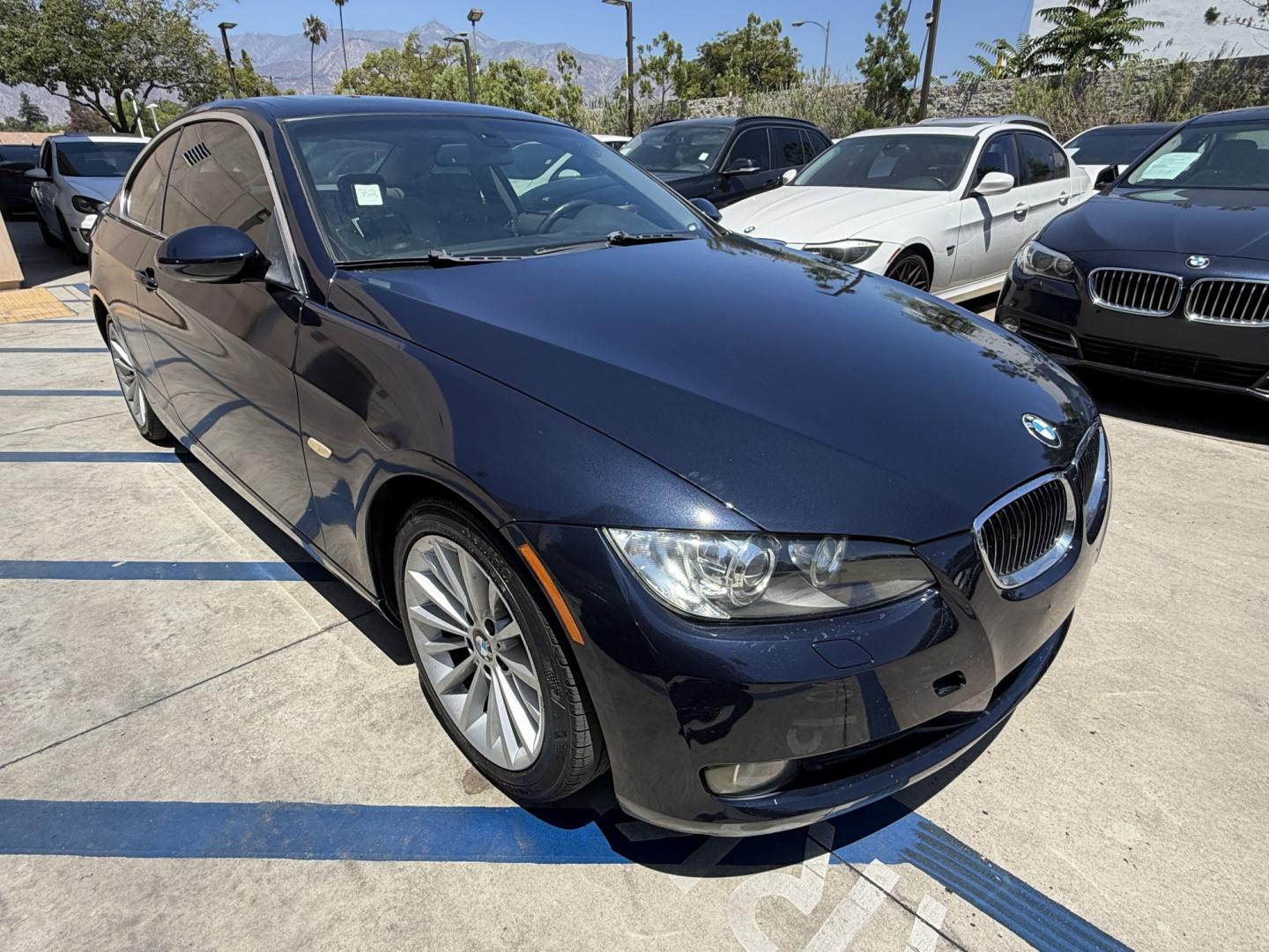 2009 BLACK /Gray BMW 3-Series 328xi Coupe (WBAWC33539P) with an 3.0L L6 DOHC 24V engine, Automatic transmission, located at 30 S. Berkeley Avenue, Pasadena, CA, 91107, (626) 248-7567, 34.145447, -118.109398 - Low Miles!! Leather Seats!!! X-DRIVE!! This 2009 BMW 3-Series 328xi Coupe looks and drives well. Bad Credit? We can help! We are the bank. All our cars are thoroughly inspected and reconditioned by our technicians. FREE CARFAX report. Stop by or call to speak with our friendly staff. Whether you h- Photo#6