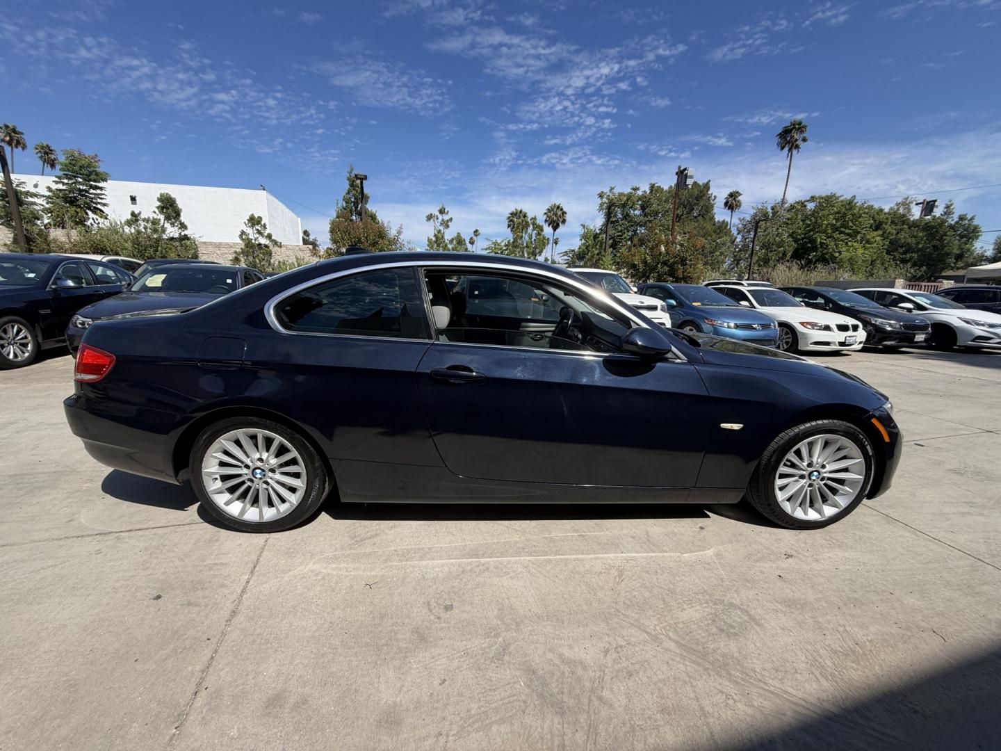 2009 BLACK /Gray BMW 3-Series 328xi Coupe (WBAWC33539P) with an 3.0L L6 DOHC 24V engine, Automatic transmission, located at 30 S. Berkeley Avenue, Pasadena, CA, 91107, (626) 248-7567, 34.145447, -118.109398 - Low Miles!! Leather Seats!!! X-DRIVE!! This 2009 BMW 3-Series 328xi Coupe looks and drives well. Bad Credit? We can help! We are the bank. All our cars are thoroughly inspected and reconditioned by our technicians. FREE CARFAX report. Stop by or call to speak with our friendly staff. Whether you h- Photo#10