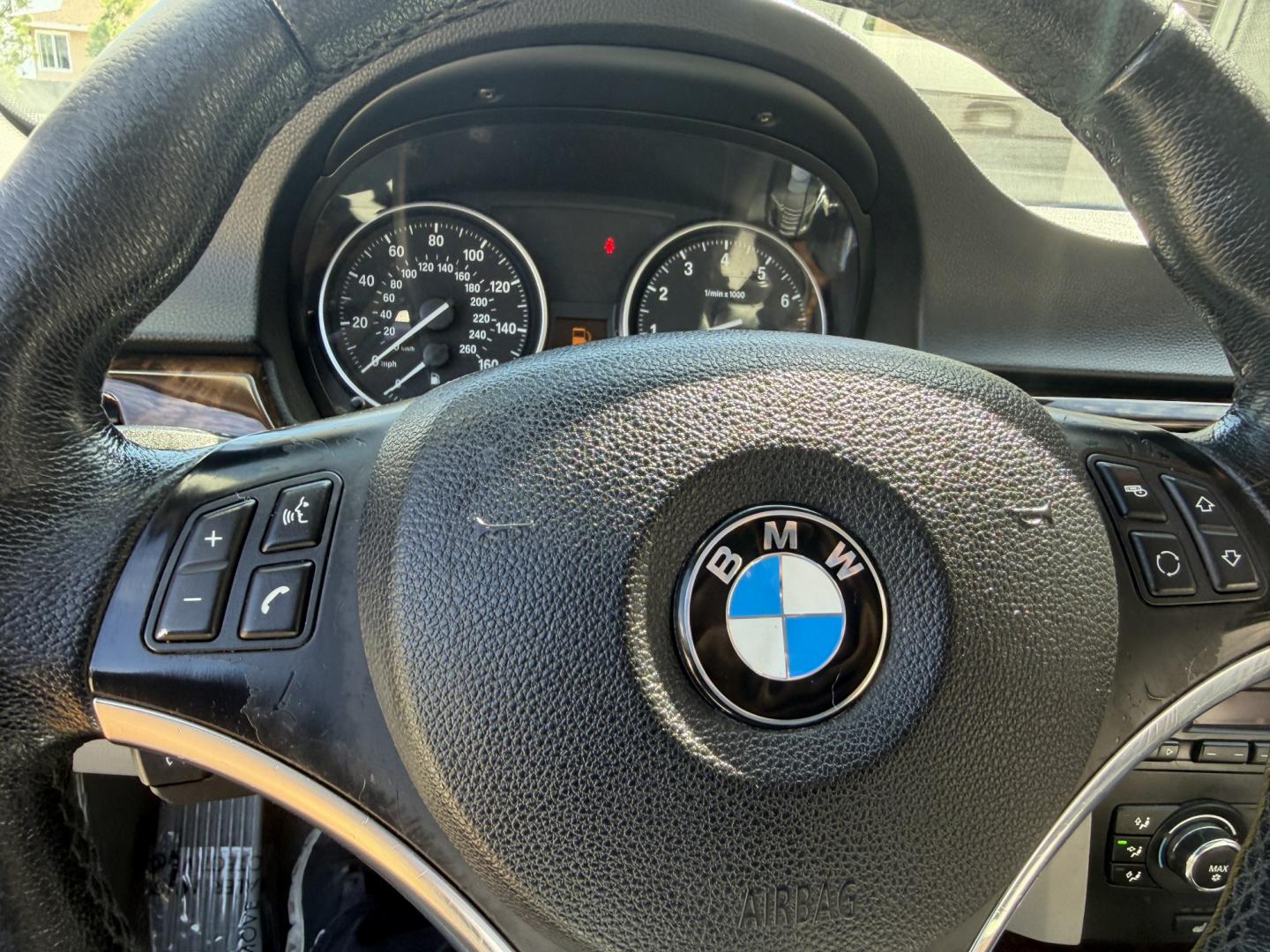 2009 BLACK /Gray BMW 3-Series 328xi Coupe (WBAWC33539P) with an 3.0L L6 DOHC 24V engine, Automatic transmission, located at 30 S. Berkeley Avenue, Pasadena, CA, 91107, (626) 248-7567, 34.145447, -118.109398 - Low Miles!! Leather Seats!!! X-DRIVE!! This 2009 BMW 3-Series 328xi Coupe looks and drives well. Bad Credit? We can help! We are the bank. All our cars are thoroughly inspected and reconditioned by our technicians. FREE CARFAX report. Stop by or call to speak with our friendly staff. Whether you h- Photo#23