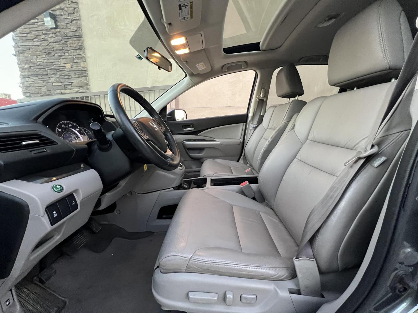 2015 BLUE /GRAY Honda CR-V EX-L 2WD (2HKRM3H70FH) with an 2.4L L4 DOHC 16V engine, Continuously Variable Transmission transmission, located at 30 S. Berkeley Avenue, Pasadena, CA, 91107, (626) 248-7567, 34.145447, -118.109398 - 2015 Honda CR-V EX-L – Blue Exterior | Gray Interior | Reliable SUV with Easy In-House Financing Take home this clean and dependable 2015 Honda CR-V EX-L, finished in a beautiful Blue exterior with a Gray leather interior. Known for its reliability, comfort, and resale value, the CR-V is one of - Photo#10