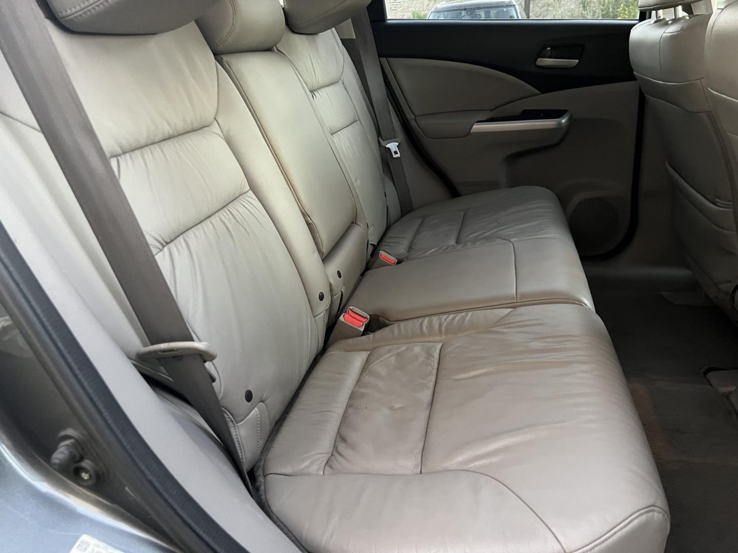 2015 BLUE /GRAY Honda CR-V EX-L 2WD (2HKRM3H70FH) with an 2.4L L4 DOHC 16V engine, Continuously Variable Transmission transmission, located at 30 S. Berkeley Avenue, Pasadena, CA, 91107, (626) 248-7567, 34.145447, -118.109398 - 2015 Honda CR-V EX-L – Blue Exterior | Gray Interior | Reliable SUV with Easy In-House Financing Take home this clean and dependable 2015 Honda CR-V EX-L, finished in a beautiful Blue exterior with a Gray leather interior. Known for its reliability, comfort, and resale value, the CR-V is one of - Photo#19