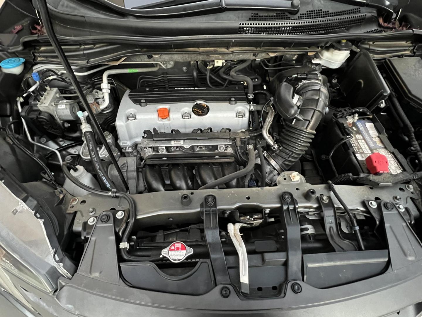 2015 BLUE /GRAY Honda CR-V EX-L 2WD (2HKRM3H70FH) with an 2.4L L4 DOHC 16V engine, Continuously Variable Transmission transmission, located at 30 S. Berkeley Avenue, Pasadena, CA, 91107, (626) 248-7567, 34.145447, -118.109398 - 2015 Honda CR-V EX-L – Blue Exterior | Gray Interior | Reliable SUV with Easy In-House Financing Take home this clean and dependable 2015 Honda CR-V EX-L, finished in a beautiful Blue exterior with a Gray leather interior. Known for its reliability, comfort, and resale value, the CR-V is one of - Photo#22