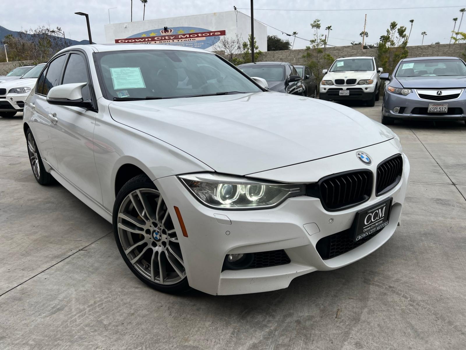 2015 White /Black BMW 3-Series 335i xDrive Sedan (WBA3B9G54FN) with an 3.0L L6 DOHC 24V engine, 8-Speed Automatic transmission, located at 30 S. Berkeley Avenue, Pasadena, CA, 91107, (626) 248-7567, 34.145447, -118.109398 - Navigation!! X-Drive!! Sport Package! Premium Wheels!! Moon-Roof!! This 2015 BMW 3-Series 335i xDrive Sedan looks and drives well. - Photo #4