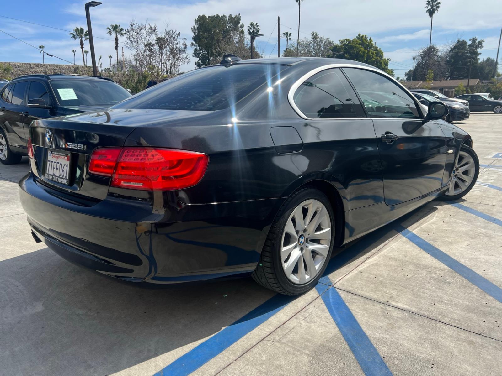 2011 Black BMW 3-Series 328i Coupe - SULEV (WBAKE5C57BE) with an 3.0L L6 DOHC 24V engine, located at 30 S. Berkeley Avenue, Pasadena, CA, 91107, (626) 248-7567, 34.145447, -118.109398 - Leather seats! This 2011 BMW 3-Series looks and drives well. Bad Credit? We can help! We are the bank. All our cars are thoroughly inspected and reconditioned by our technicians. FREE CARFAX report. Stop by or call to speak with our friendly staff. Whether you have bad credit, no credit, bankruptcy - Photo #10