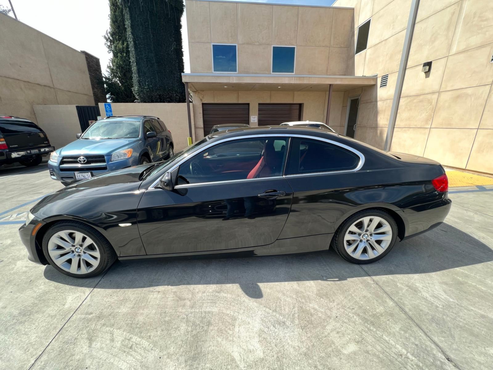 2011 Black BMW 3-Series 328i Coupe - SULEV (WBAKE5C57BE) with an 3.0L L6 DOHC 24V engine, located at 30 S. Berkeley Avenue, Pasadena, CA, 91107, (626) 248-7567, 34.145447, -118.109398 - Looks and drives well , Red Leather seats, Alloy wheels, Navigation! This 2011 BMW 3-Series looks and drives well. Bad Credit? We can help! We are the bank. All our cars are thoroughly inspected and reconditioned by our technicians. FREE CARFAX report. Stop by or call to speak with our friendly staf - Photo #8