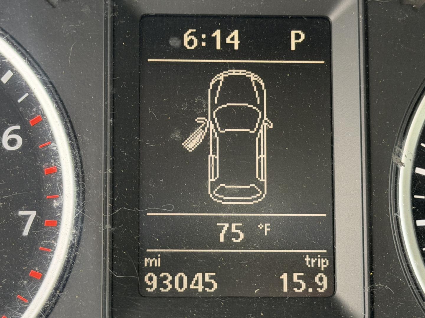 2015 White Volkswagen Tiguan S (WVGAV7AX6FW) with an 2.0L L4 DOHC 16V TURBO engine, 6-Speed Automatic transmission, located at 30 S. Berkeley Avenue, Pasadena, CA, 91107, (626) 248-7567, 34.145447, -118.109398 - Leather! Moon-Roof! Navigation! This 2015 Volkswagen Tiguan SEL looks and drives well. This vehicle comes with a dealer 30 day / 1,000 Mile Warranty ( call us for details) and with Options up to 5 years / 100,000 Mile Warranty. Bad credit? We can help! We are the bank. Buy with confidence! All of ou - Photo#8
