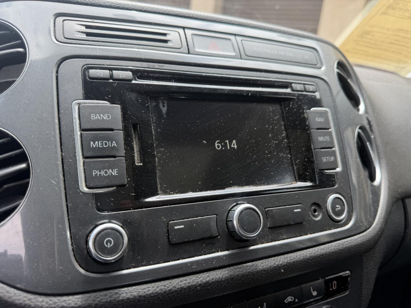 2015 White Volkswagen Tiguan S (WVGAV7AX6FW) with an 2.0L L4 DOHC 16V TURBO engine, 6-Speed Automatic transmission, located at 30 S. Berkeley Avenue, Pasadena, CA, 91107, (626) 248-7567, 34.145447, -118.109398 - Leather! Moon-Roof! Navigation! This 2015 Volkswagen Tiguan SEL looks and drives well. This vehicle comes with a dealer 30 day / 1,000 Mile Warranty ( call us for details) and with Options up to 5 years / 100,000 Mile Warranty. Bad credit? We can help! We are the bank. Buy with confidence! All of ou - Photo#7