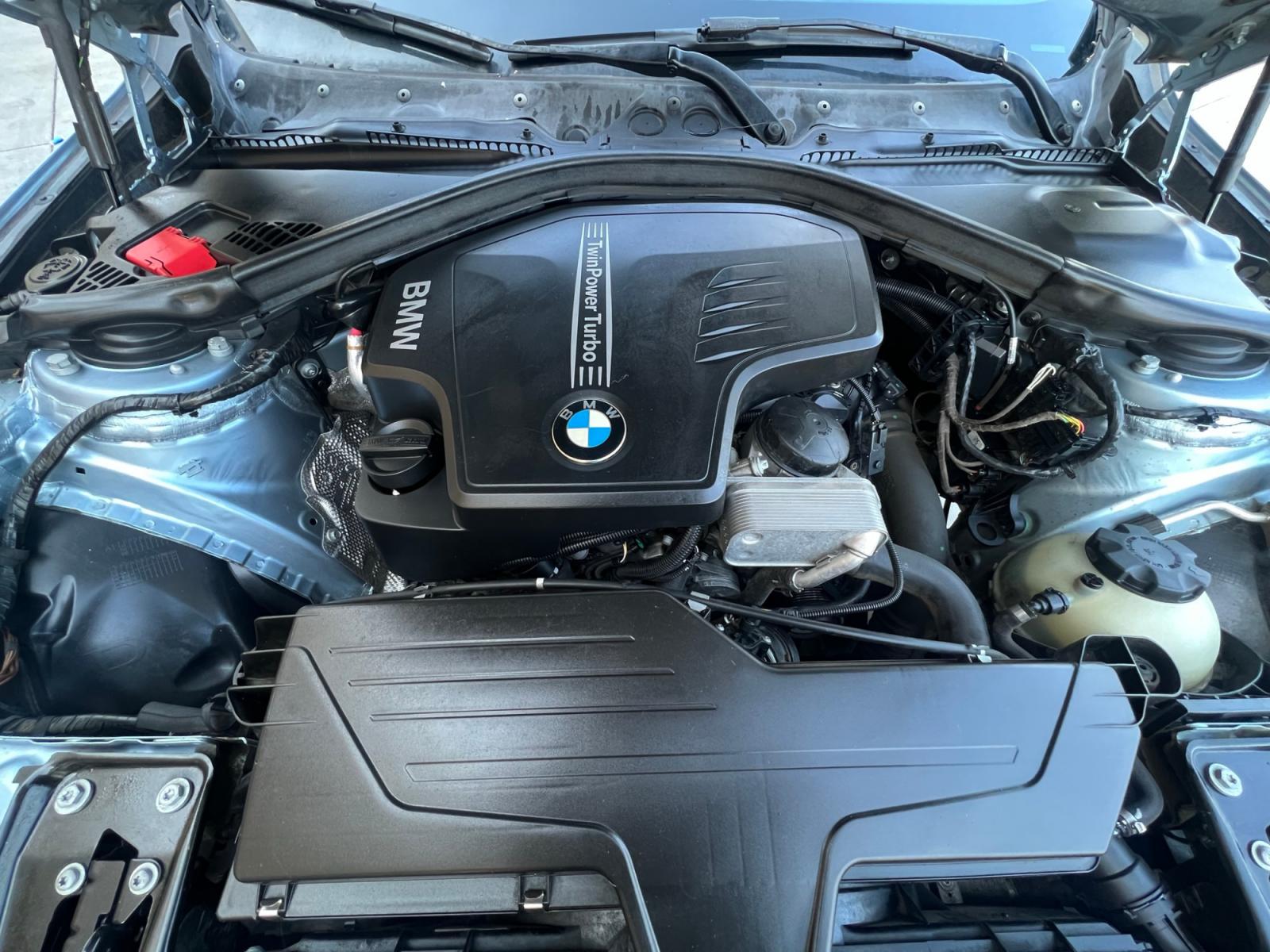 2014 BLUE /BEIGE BMW 3-Series 320i Sedan (WBA3B1G55EN) with an 2.0L L4 DOHC 16V engine, AUTOMATIC transmission, located at 30 S. Berkeley Avenue, Pasadena, CA, 91107, (626) 248-7567, 34.145447, -118.109398 - Crown City Motors is a used “Buy Here Pay Here” car dealer in Pasadena CA. “Buy Here Pay Here” financing, means that when you purchase your vehicle from our dealership, that you make the payments to the dealership as well. We do not need the banks approval to get you approved for a used auto - Photo #9