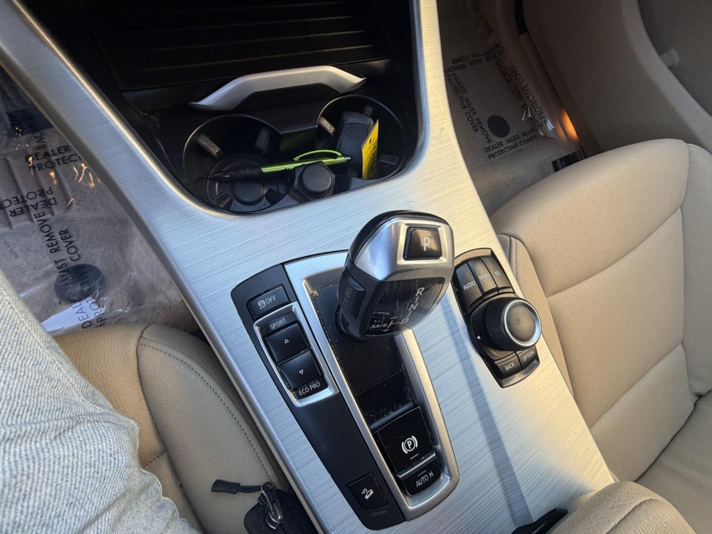 2016 RED /Tan BMW X3 xDrive28i (5UXWX9C50G0) with an 2.0L L4 DOHC 16V engine, 8-Speed Automatic transmission, located at 30 S. Berkeley Avenue, Pasadena, CA, 91107, (626) 248-7567, 34.145447, -118.109398 - Crown City Motors is a used “Buy Here Pay Here” car dealer in Pasadena CA. “Buy Here Pay Here” financing, means that when you purchase your vehicle from our dealership, that you make the payments to the dealership as well. We do not need the banks approval to get you approved for a used auto - Photo#27