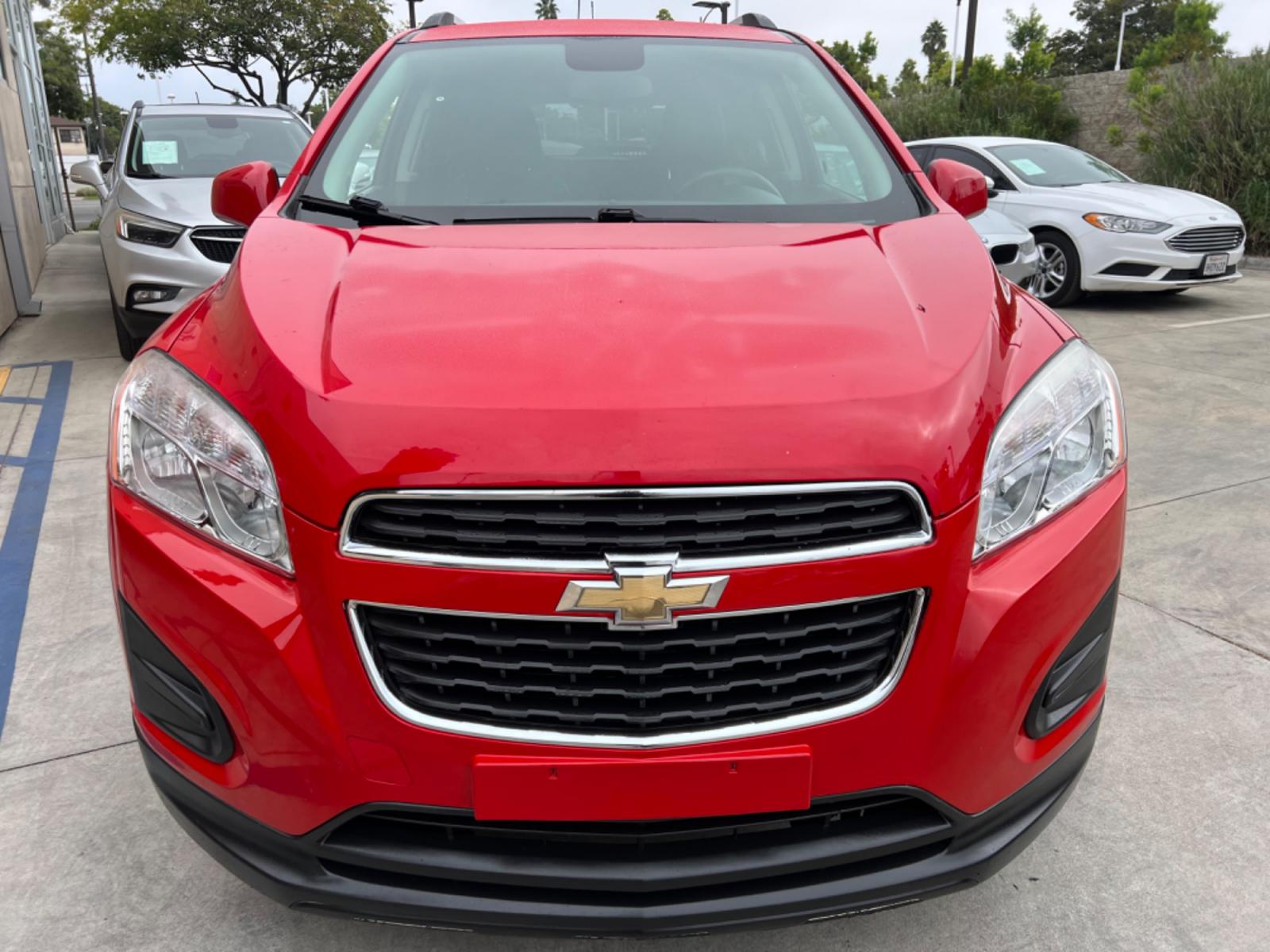 2015 RED /Black Chevrolet Trax LT AWD (KL7CJRSB2FB) with an 1.4L L4 DOHC 16V FFV engine, AUTOMATIC transmission, located at 30 S. Berkeley Avenue, Pasadena, CA, 91107, (626) 248-7567, 34.145447, -118.109398 - Crown City Motors is a used “Buy Here Pay Here” car dealer in Pasadena CA. “Buy Here Pay Here” financing, means that when you purchase your vehicle from our dealership, that you make the payments to the dealership as well. We do not need the banks approval to get you approved for a used auto - Photo #5