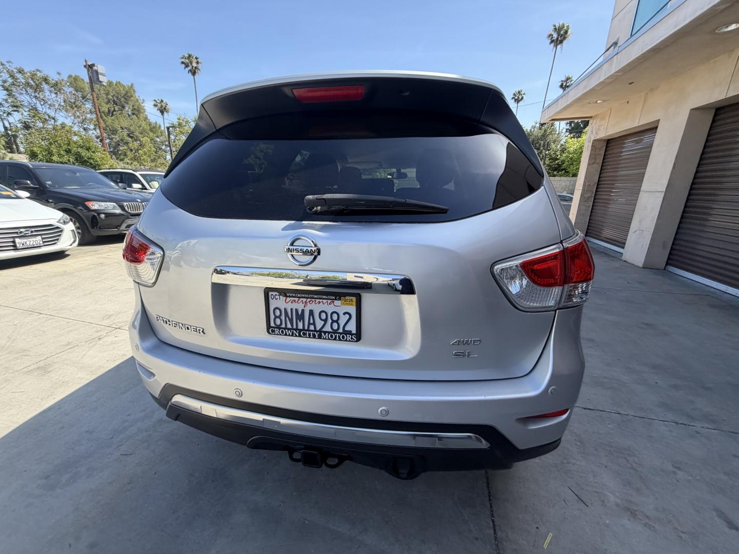 2015 Silver Nissan Pathfinder (5N1AR2MM6FC) , AUTOMATIC transmission, located at 30 S. Berkeley Avenue, Pasadena, CA, 91107, (626) 248-7567, 34.145447, -118.109398 - Crown City Motors is a used “Buy Here Pay Here” car dealer in Pasadena CA. “Buy Here Pay Here” financing, means that when you purchase your vehicle from our dealership, that you make the payments to the dealership as well. We do not need the banks approval to get you approved for a used auto - Photo#10