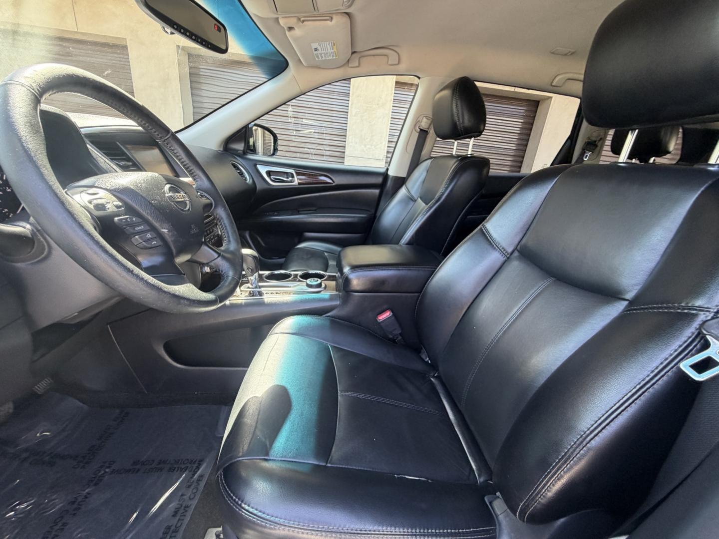 2015 Silver Nissan Pathfinder (5N1AR2MM6FC) , AUTOMATIC transmission, located at 30 S. Berkeley Avenue, Pasadena, CA, 91107, (626) 248-7567, 34.145447, -118.109398 - Crown City Motors is a used “Buy Here Pay Here” car dealer in Pasadena CA. “Buy Here Pay Here” financing, means that when you purchase your vehicle from our dealership, that you make the payments to the dealership as well. We do not need the banks approval to get you approved for a used auto - Photo#12