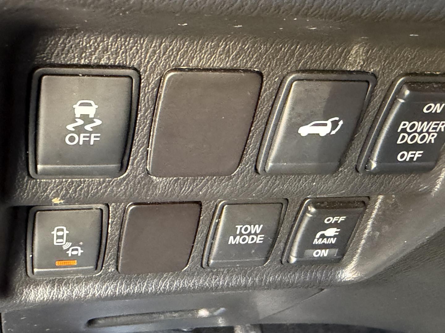 2015 Silver Nissan Pathfinder (5N1AR2MM6FC) , AUTOMATIC transmission, located at 30 S. Berkeley Avenue, Pasadena, CA, 91107, (626) 248-7567, 34.145447, -118.109398 - Crown City Motors is a used “Buy Here Pay Here” car dealer in Pasadena CA. “Buy Here Pay Here” financing, means that when you purchase your vehicle from our dealership, that you make the payments to the dealership as well. We do not need the banks approval to get you approved for a used auto - Photo#28