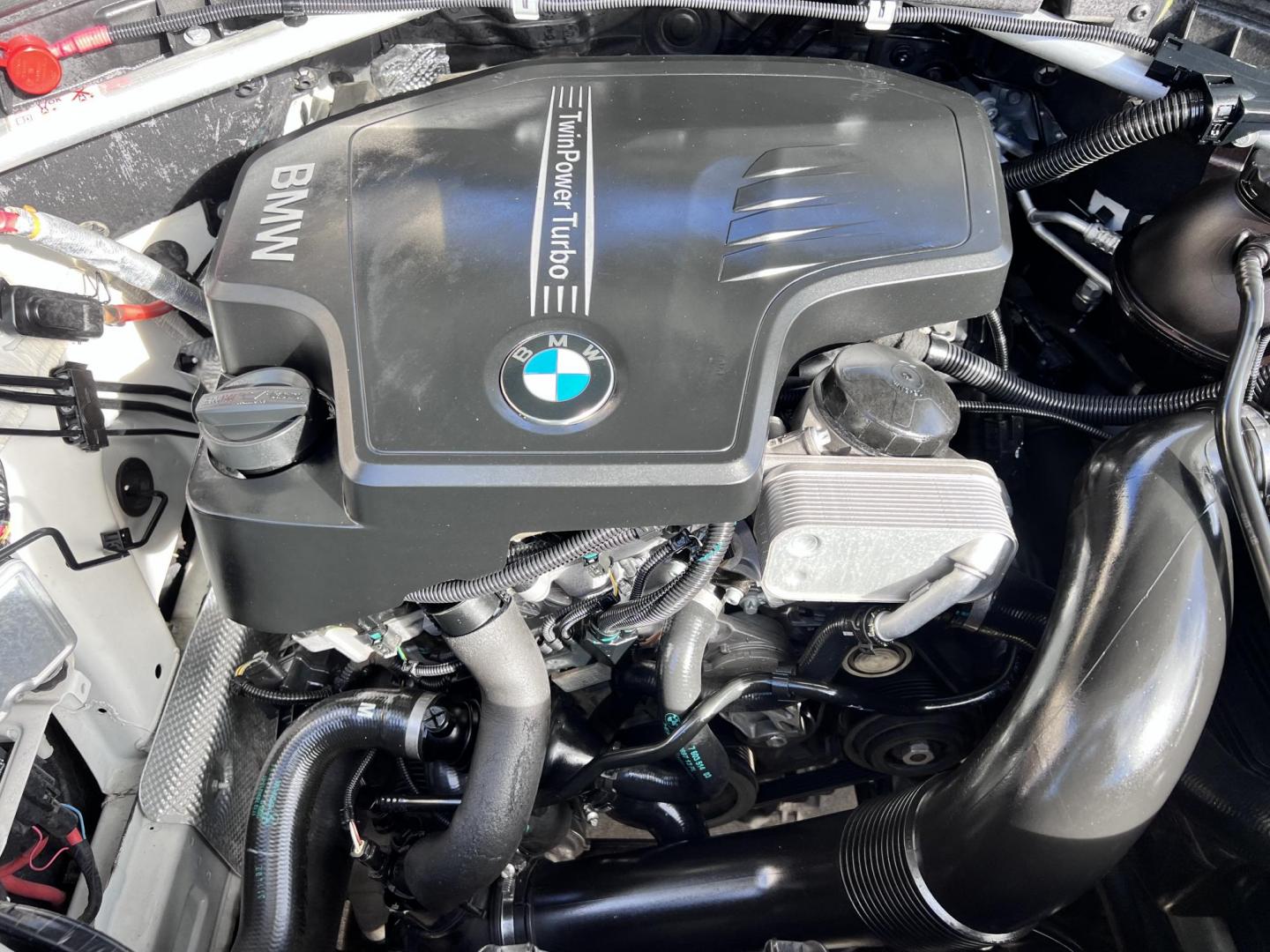 2015 Alpine White /Black BMW X4 Leather (5UXXW3C59F0) with an 2.0 engine, Automatic transmission, located at 30 S. Berkeley Avenue, Pasadena, CA, 91107, (626) 248-7567, 34.145447, -118.109398 - Discover the 2015 BMW X4 xDrive28i: Luxury Meets Affordability Are you in the market for a luxury vehicle that doesn't break the bank? Look no further than the 2015 BMW X4 xDrive28i. This impressive model offers the perfect blend of performance, style, and affordability. At our dealership, we under - Photo#30