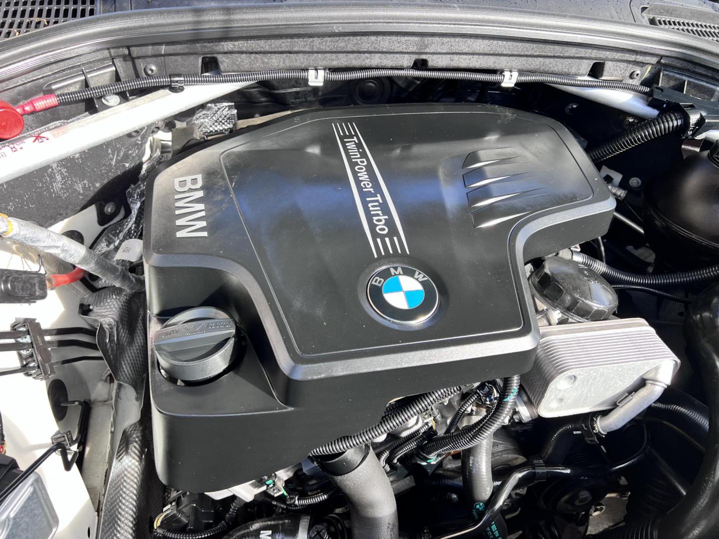 2015 Alpine White /Black BMW X4 Leather (5UXXW3C59F0) with an 2.0 engine, Automatic transmission, located at 30 S. Berkeley Avenue, Pasadena, CA, 91107, (626) 248-7567, 34.145447, -118.109398 - Discover the 2015 BMW X4 xDrive28i: Luxury Meets Affordability Are you in the market for a luxury vehicle that doesn't break the bank? Look no further than the 2015 BMW X4 xDrive28i. This impressive model offers the perfect blend of performance, style, and affordability. At our dealership, we under - Photo#29