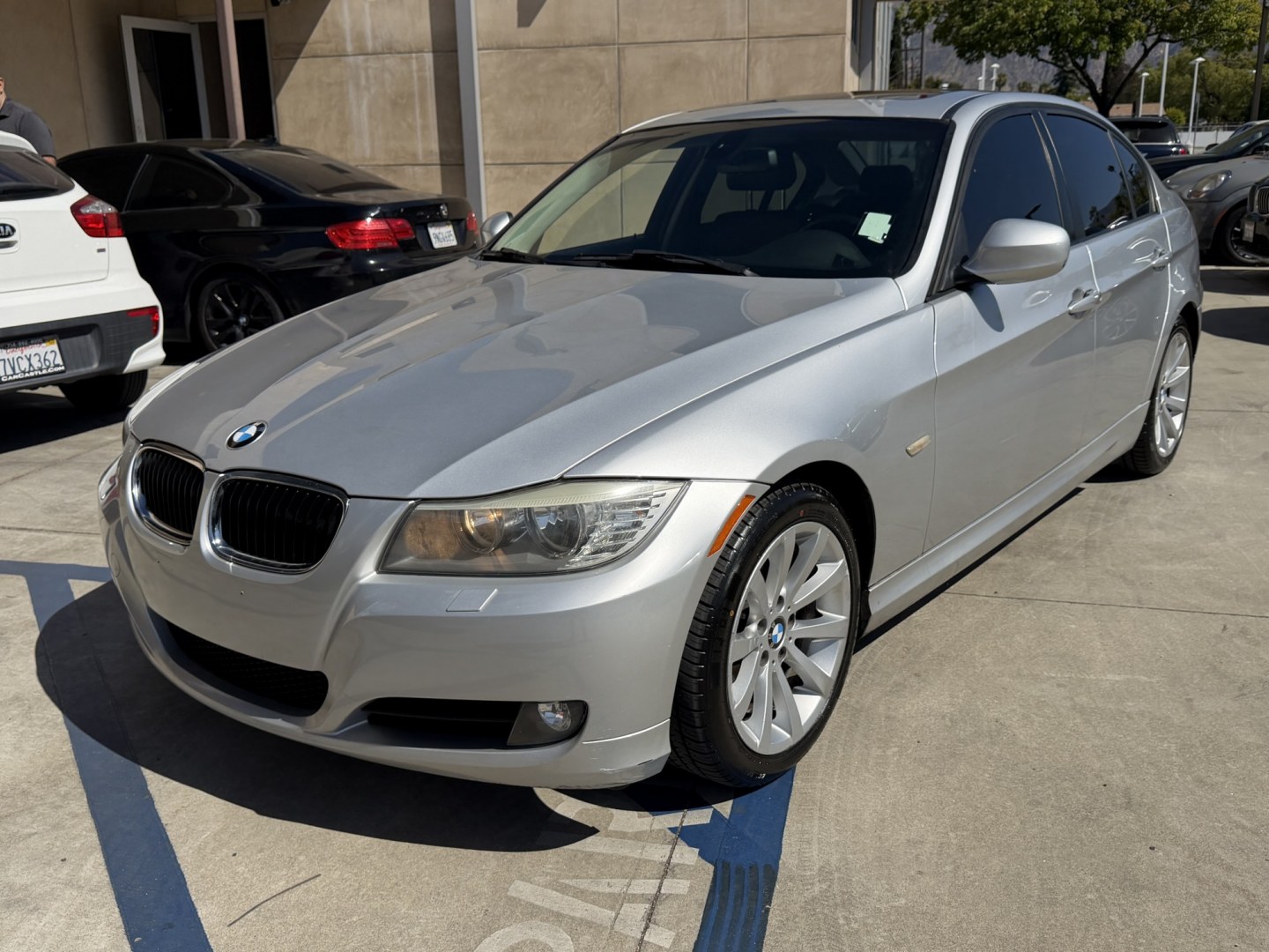 2011 /Black BMW 3-Series 328i SA (WBAPH7G58BN) with an 3.0L L6 DOHC 24V engine, Automatic transmission, located at 30 S. Berkeley Avenue, Pasadena, CA, 91107, (626) 248-7567, 34.145447, -118.109398 - Photo#0
