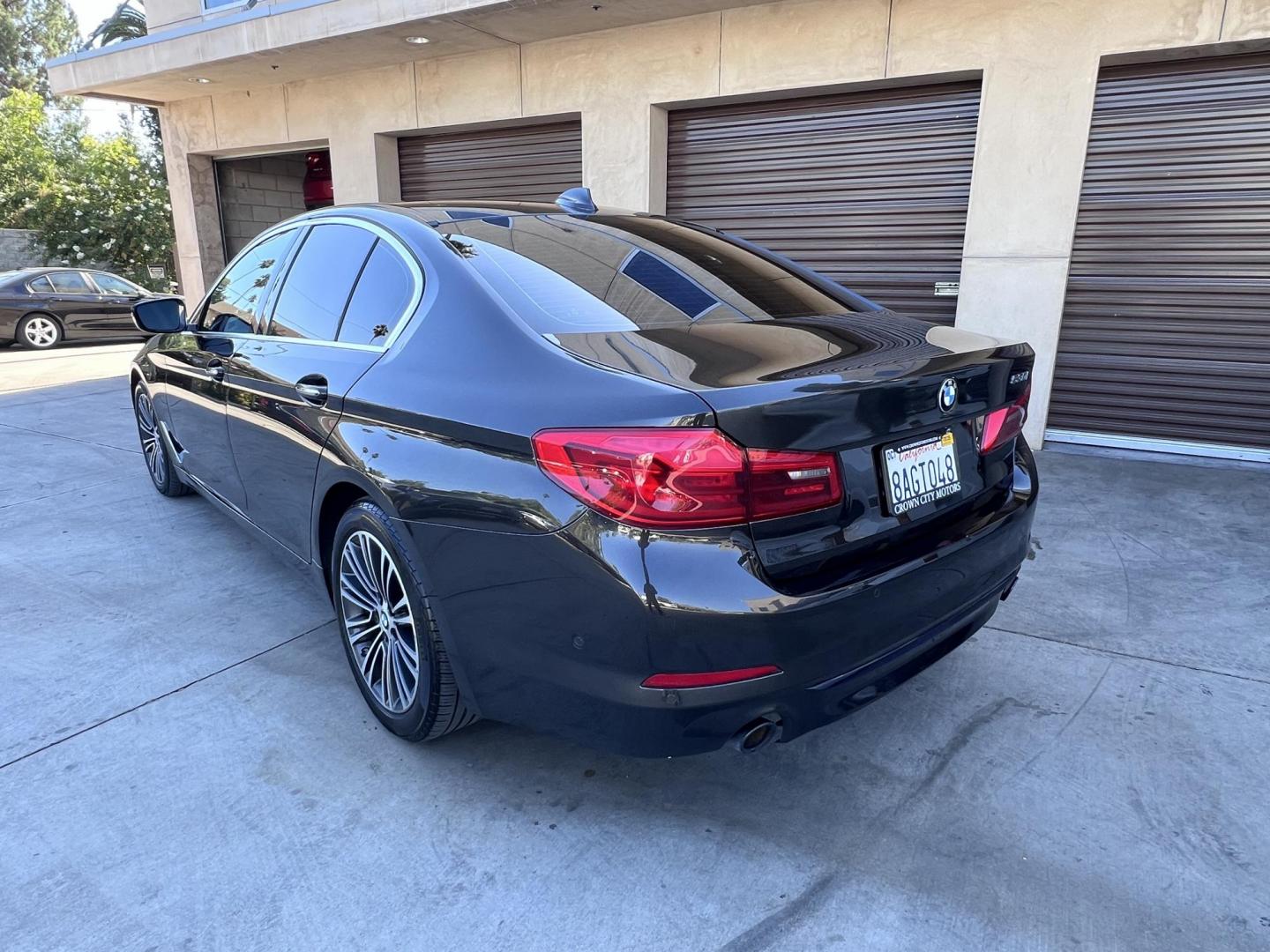 2017 /Black BMW 5-Series 530i (WBAJA5C36HW) with an 2.0L L4 DOHC 16V TURBO engine, 8A transmission, located at 30 S. Berkeley Avenue, Pasadena, CA, 91107, (626) 248-7567, 34.145447, -118.109398 - 2017 BMW 530i – Unparalleled Luxury, Advanced Technology, and Flexible Financing Options Overview: Introducing the 2017 BMW 530i, a luxury sedan that combines cutting-edge technology, exceptional performance, and sophisticated design. As part of the renowned 5 Series lineup, the 530i offers a dr - Photo#3