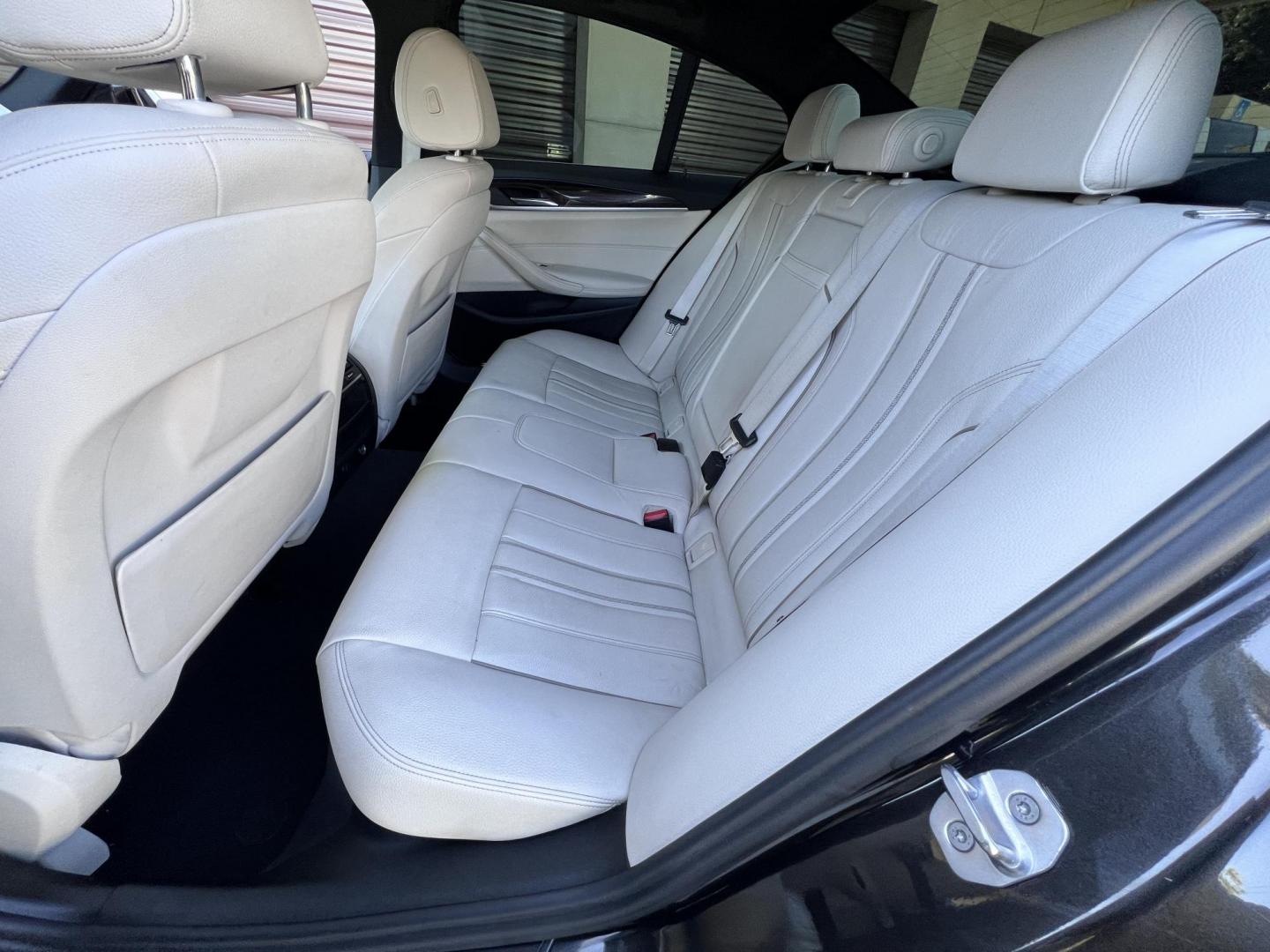 2017 /Black BMW 5-Series 530i (WBAJA5C36HW) with an 2.0L L4 DOHC 16V TURBO engine, 8A transmission, located at 30 S. Berkeley Avenue, Pasadena, CA, 91107, (626) 248-7567, 34.145447, -118.109398 - 2017 BMW 530i – Unparalleled Luxury, Advanced Technology, and Flexible Financing Options Overview: Introducing the 2017 BMW 530i, a luxury sedan that combines cutting-edge technology, exceptional performance, and sophisticated design. As part of the renowned 5 Series lineup, the 530i offers a dr - Photo#12