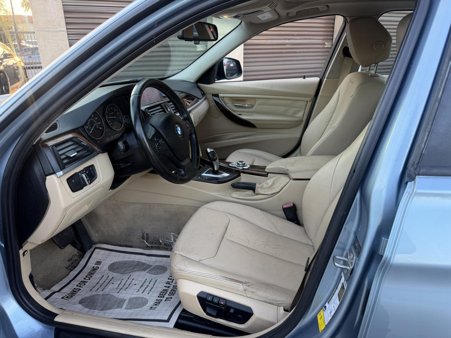 2013 Le Mans Blue Metallic /Black BMW 3-Series 328i Sedan - SULEV (WBA3C1G53DN) with an 2.0L L4 DOHC 16V engine, Automatic transmission, located at 30 S. Berkeley Avenue, Pasadena, CA, 91107, (626) 248-7567, 34.145447, -118.109398 - Decoding VIN WBA3C1G53DNN93466: Vehicle: 2013 BMW 3 Series 328i Sedan (F30 Generation) Engine: 2.0L TwinPower Turbo Inline 4-Cylinder Drivetrain: Rear-Wheel Drive (RWD) Another strong F30 328i Sedan for your inventory. These modern 3 Series sedans continue to be volume movers on a Buy He- Photo#8