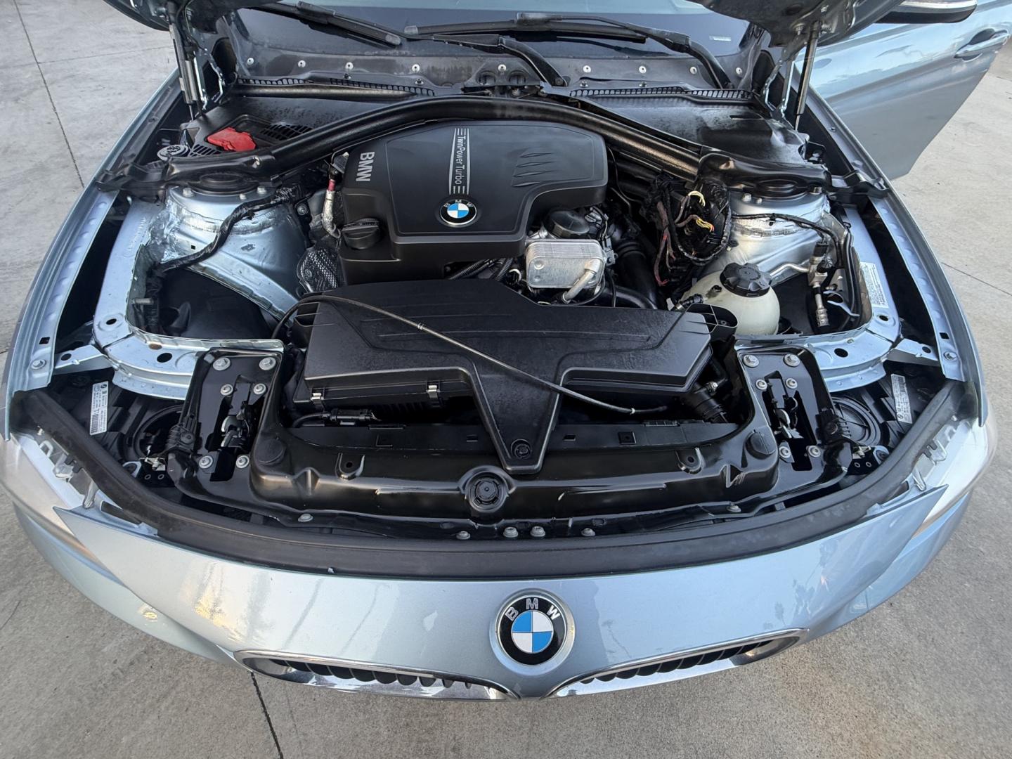 2013 Le Mans Blue Metallic /Black BMW 3-Series 328i Sedan - SULEV (WBA3C1G53DN) with an 2.0L L4 DOHC 16V engine, Automatic transmission, located at 30 S. Berkeley Avenue, Pasadena, CA, 91107, (626) 248-7567, 34.145447, -118.109398 - Decoding VIN WBA3C1G53DNN93466: Vehicle: 2013 BMW 3 Series 328i Sedan (F30 Generation) Engine: 2.0L TwinPower Turbo Inline 4-Cylinder Drivetrain: Rear-Wheel Drive (RWD) Another strong F30 328i Sedan for your inventory. These modern 3 Series sedans continue to be volume movers on a Buy He- Photo#20