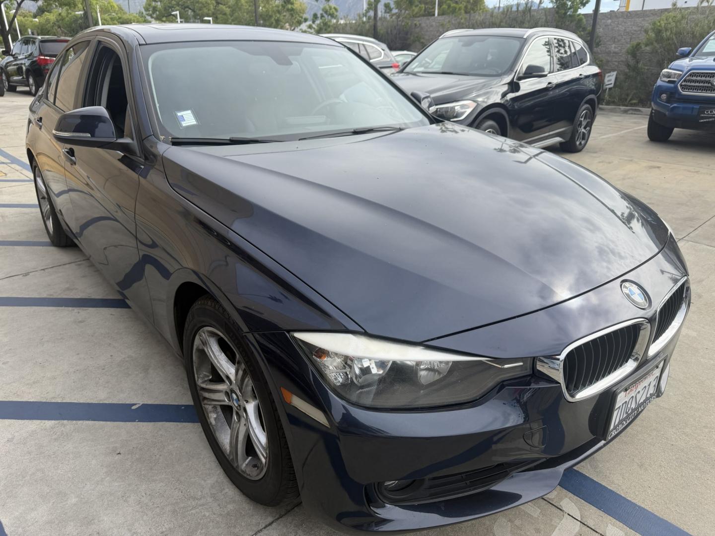 2014 Black /Black BMW 3-Series 328i Sedan (WBA3C1C55EK) with an 2.0L L4 DOHC 16V engine, Automatic transmission, located at 30 S. Berkeley Avenue, Pasadena, CA, 91107, (626) 248-7567, 34.145447, -118.109398 - 2014 BMW 328: Sporty Performance, Luxury, and Easy Bad Credit Financing at Buy Here Pay Here Dealerships If you're searching for a luxury sedan that delivers dynamic performance, cutting-edge technology, and timeless design, the 2014 BMW 328 should be at the top of your list. As part of the iconi - Photo#6