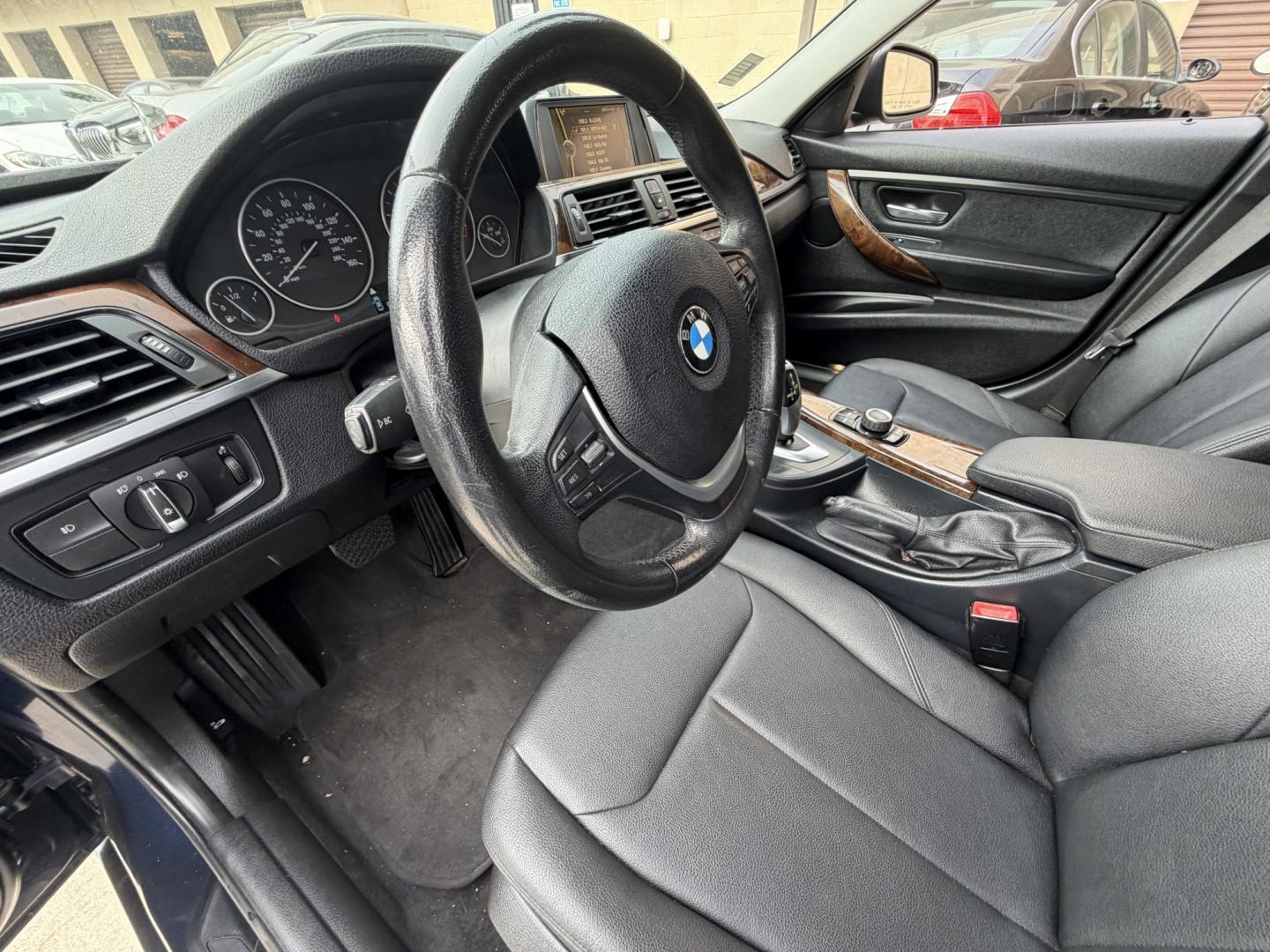 2014 Black /Black BMW 3-Series 328i Sedan (WBA3C1C55EK) with an 2.0L L4 DOHC 16V engine, Automatic transmission, located at 30 S. Berkeley Avenue, Pasadena, CA, 91107, (626) 248-7567, 34.145447, -118.109398 - 2014 BMW 328: Sporty Performance, Luxury, and Easy Bad Credit Financing at Buy Here Pay Here Dealerships If you're searching for a luxury sedan that delivers dynamic performance, cutting-edge technology, and timeless design, the 2014 BMW 328 should be at the top of your list. As part of the iconi - Photo#8