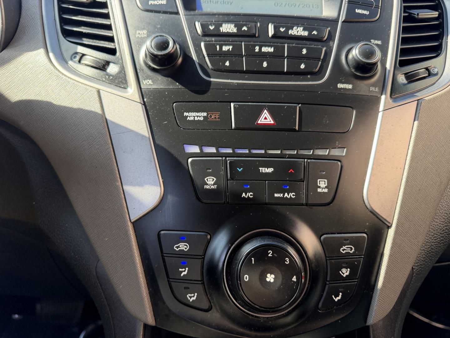 2014 Night Sky Pearl. /Gray Hyundai Santa Fe Sport 2.4 FWD (5XYZT3LB4EG) with an 2.4L L4 DOHC 16V engine, 6-Speed Automatic transmission, located at 30 S. Berkeley Avenue, Pasadena, CA, 91107, (626) 248-7567, 34.145447, -118.109398 - DEALER IDENTIFIER: Crown City Motors Sales | Buy Here Pay Here Pasadena TARGET REGIONS: Pasadena, San Gabriel Valley, Riverside, San Bernardino FINANCING SPECIALTY: Subprime Auto Lending, In-House Financing, Bad Credit Car Loans CA VEHICLE: 2014 Hyundai Santa Fe Sport 2.4L (VIN: 5XYZT3LB4EG131415- Photo#9